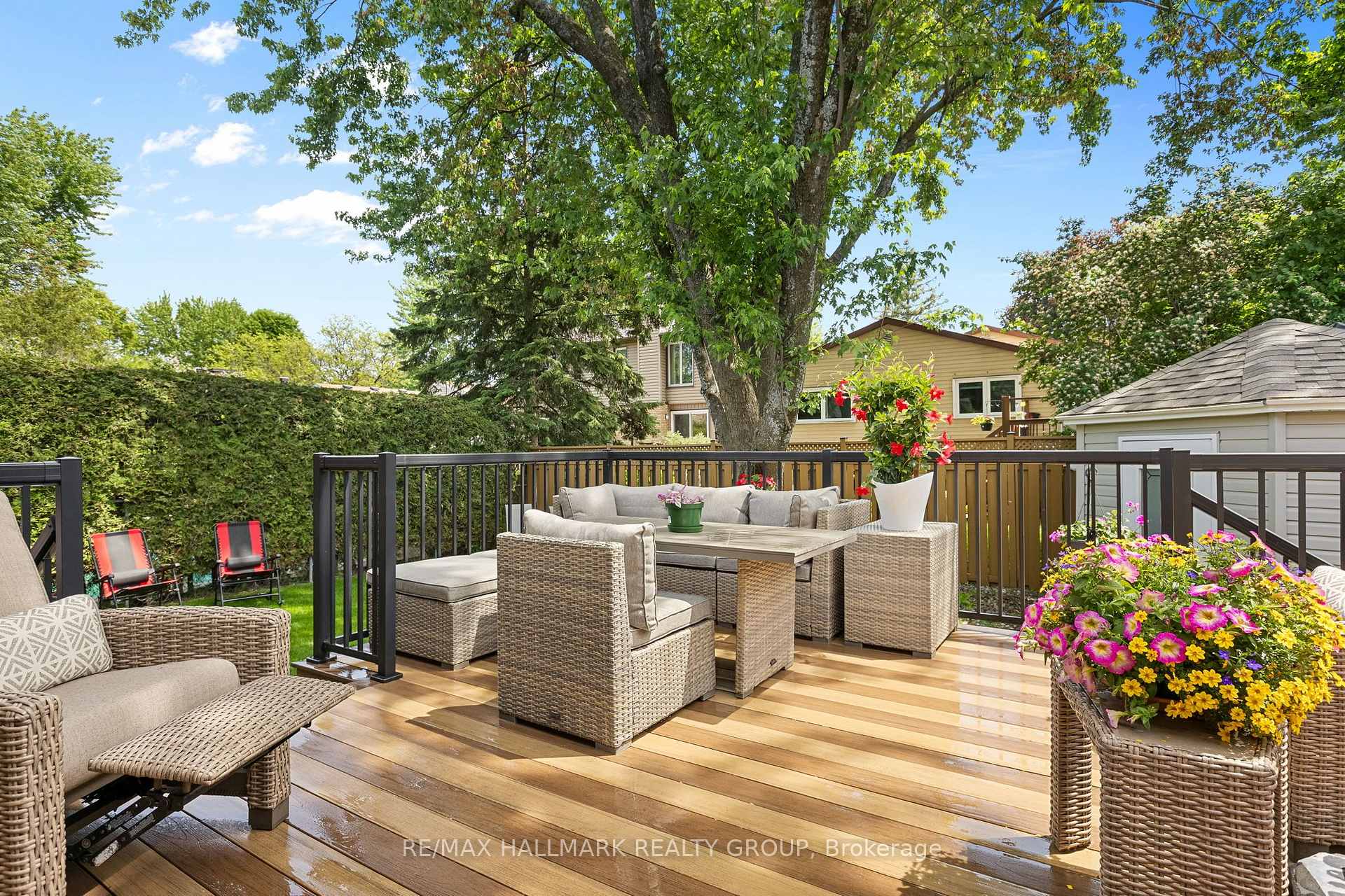 Photo 36 of 890 Beauclaire Drive, Ottawa, Orleans Wood — HOMEH