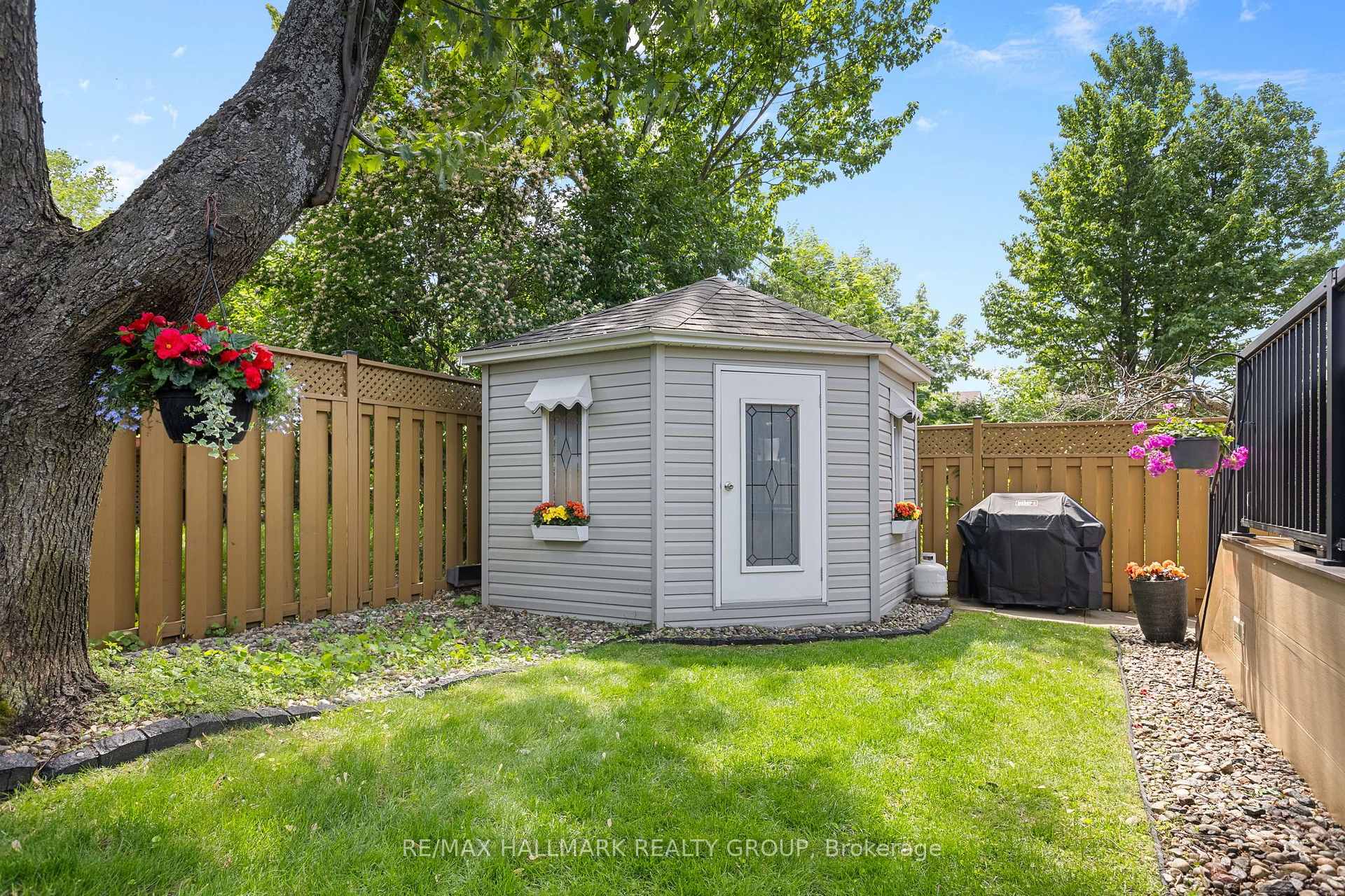Photo 37 of 890 Beauclaire Drive, Ottawa, Orleans Wood — HOMEH
