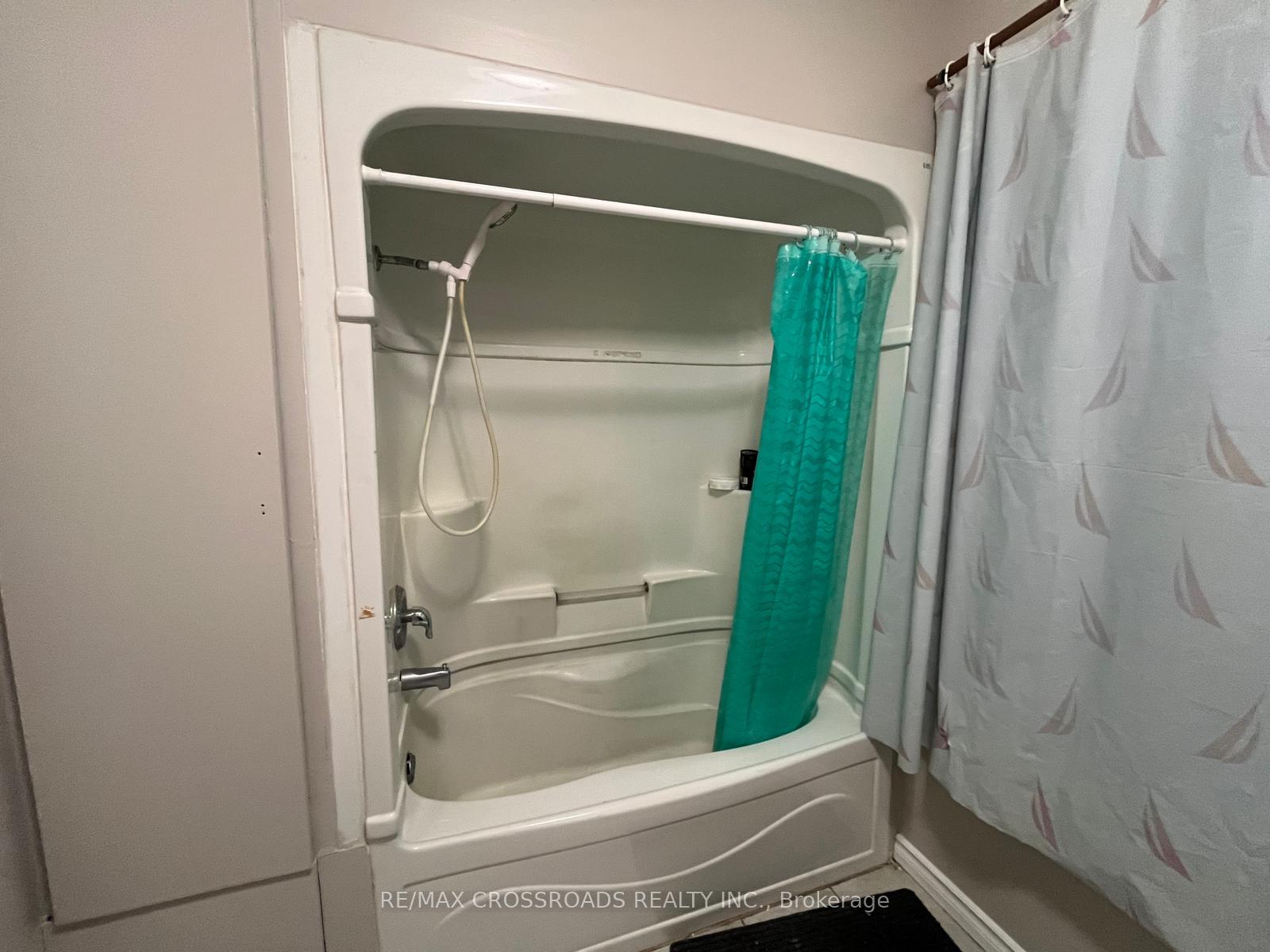 Photo 12 of 220 Mcnaughton Avenue, Oshawa, Central — HOMEH