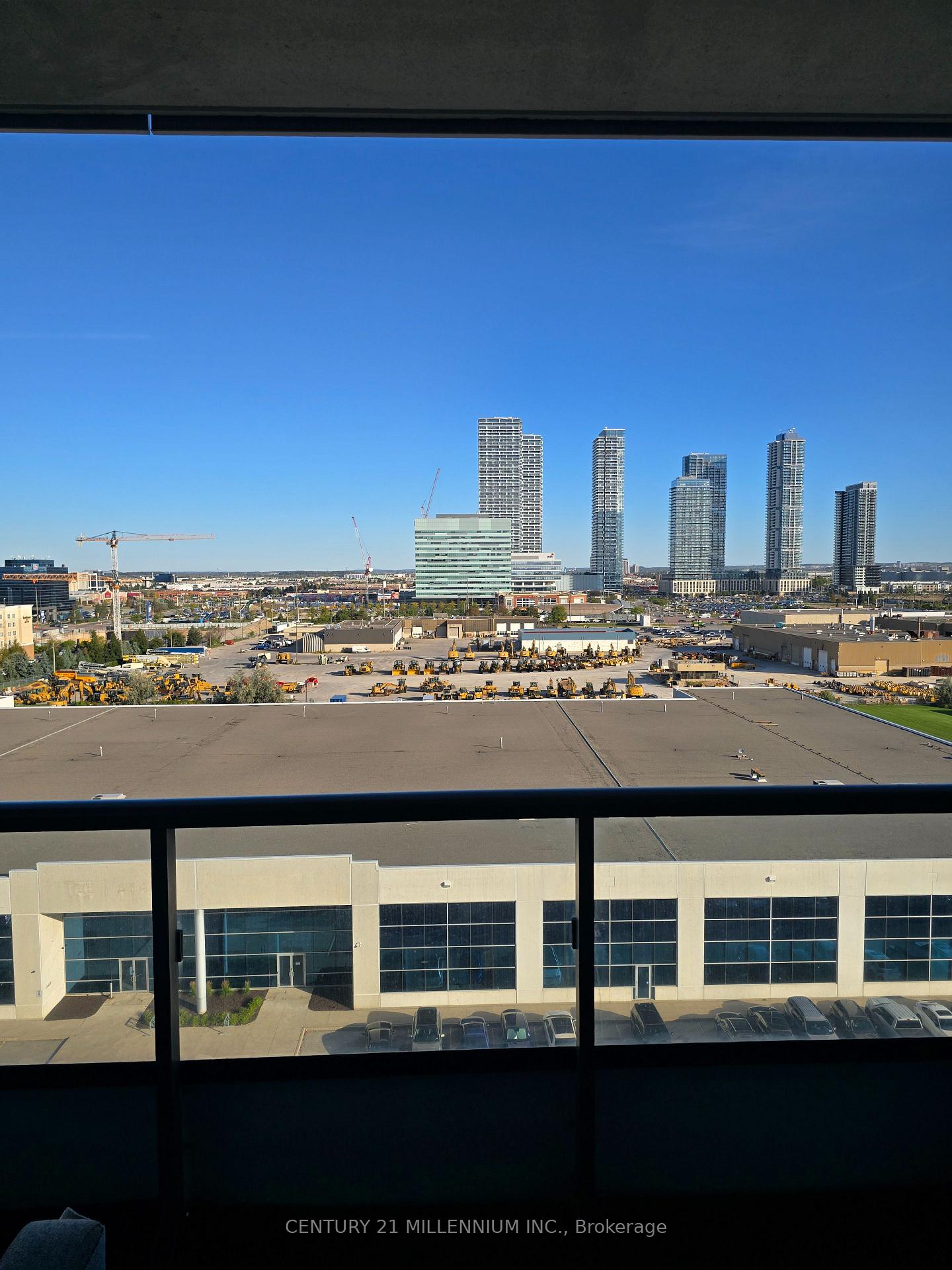 Photo 19 of Unit 1019, 38 Honeycrisp Crescent, Vaughan, Concord — HOMEH