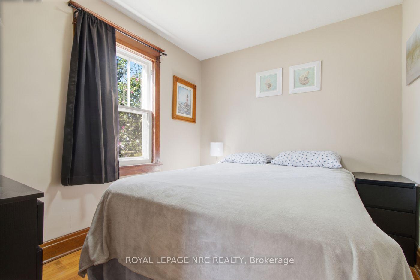 Photo 12 of 79 Carlton Street, St. Catharines, Haig — HOMEH