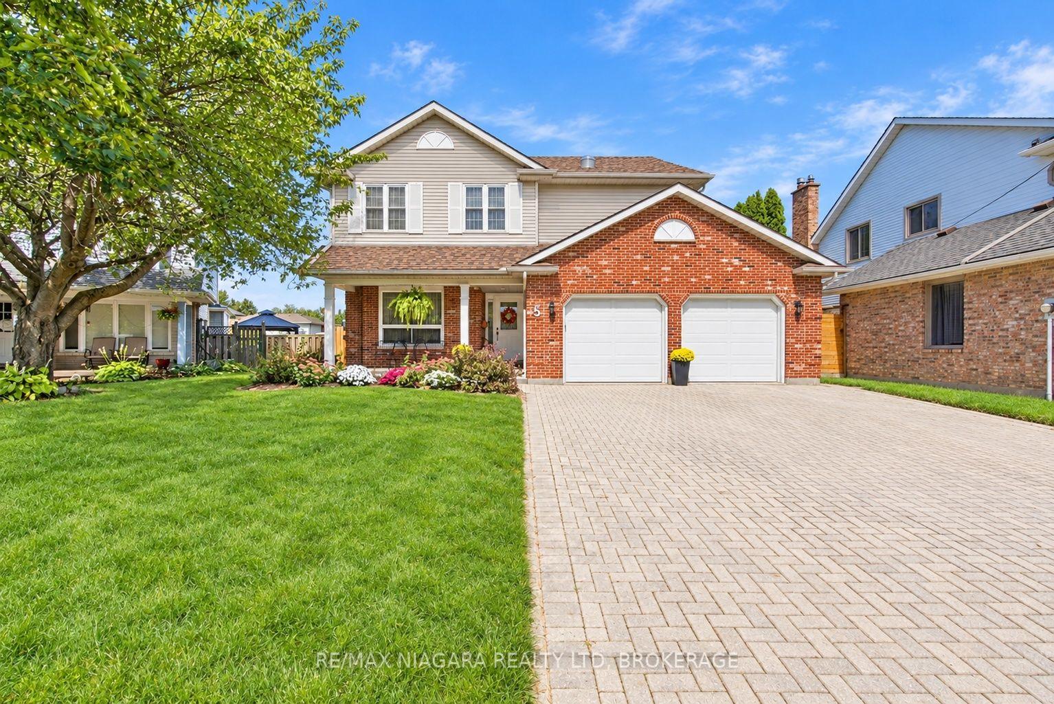 Photo 4 of 5 Thorn Place, St. Catharines, Grapeview — HOMEH