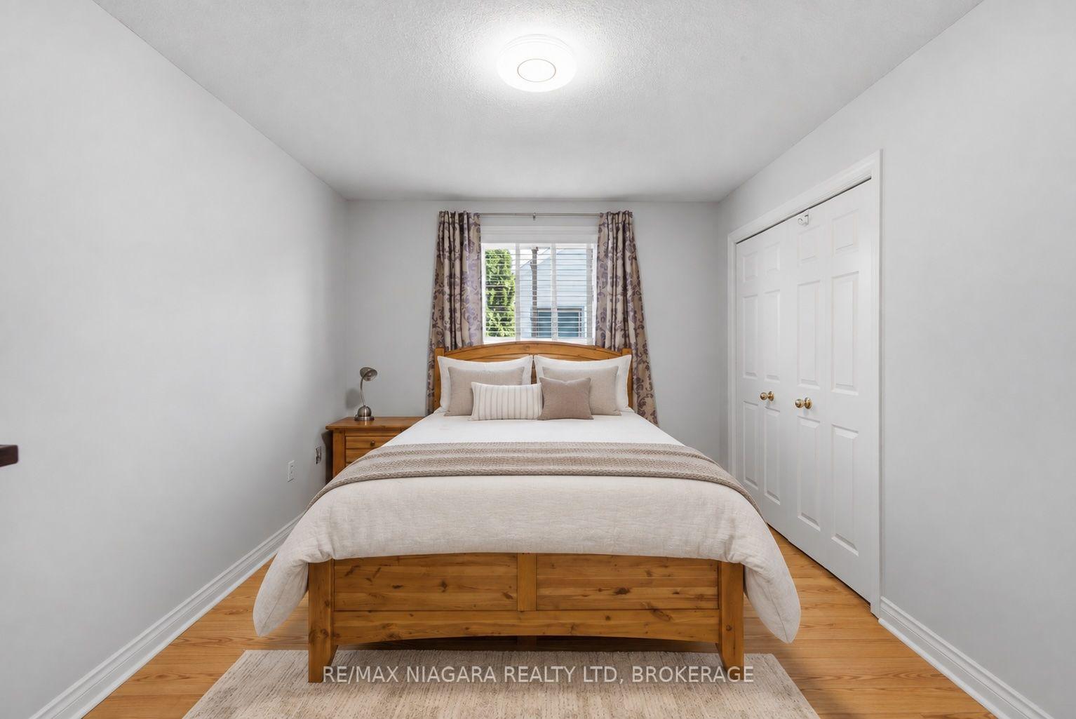 Photo 24 of 5 Thorn Place, St. Catharines, Grapeview — HOMEH