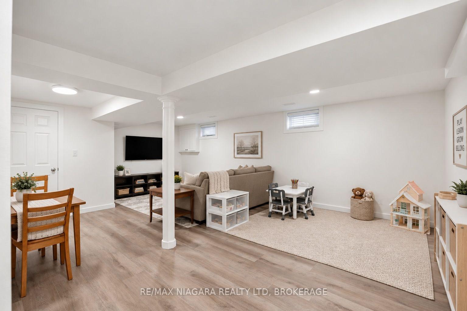 Photo 30 of 5 Thorn Place, St. Catharines, Grapeview — HOMEH