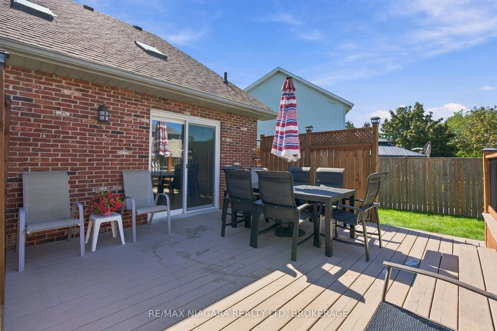 Photo 47 of 5 Thorn Place, St. Catharines, Grapeview — HOMEH