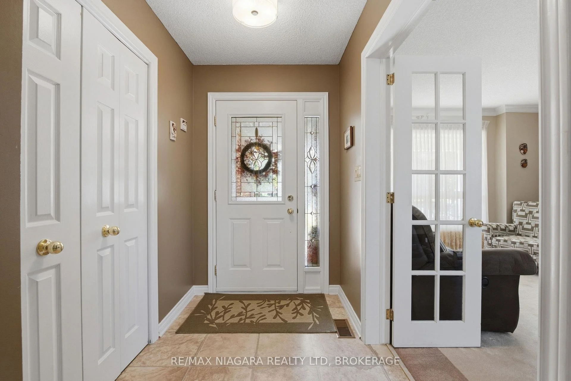 Photo 53 of 5 Thorn Place, St. Catharines, Grapeview — HOMEH