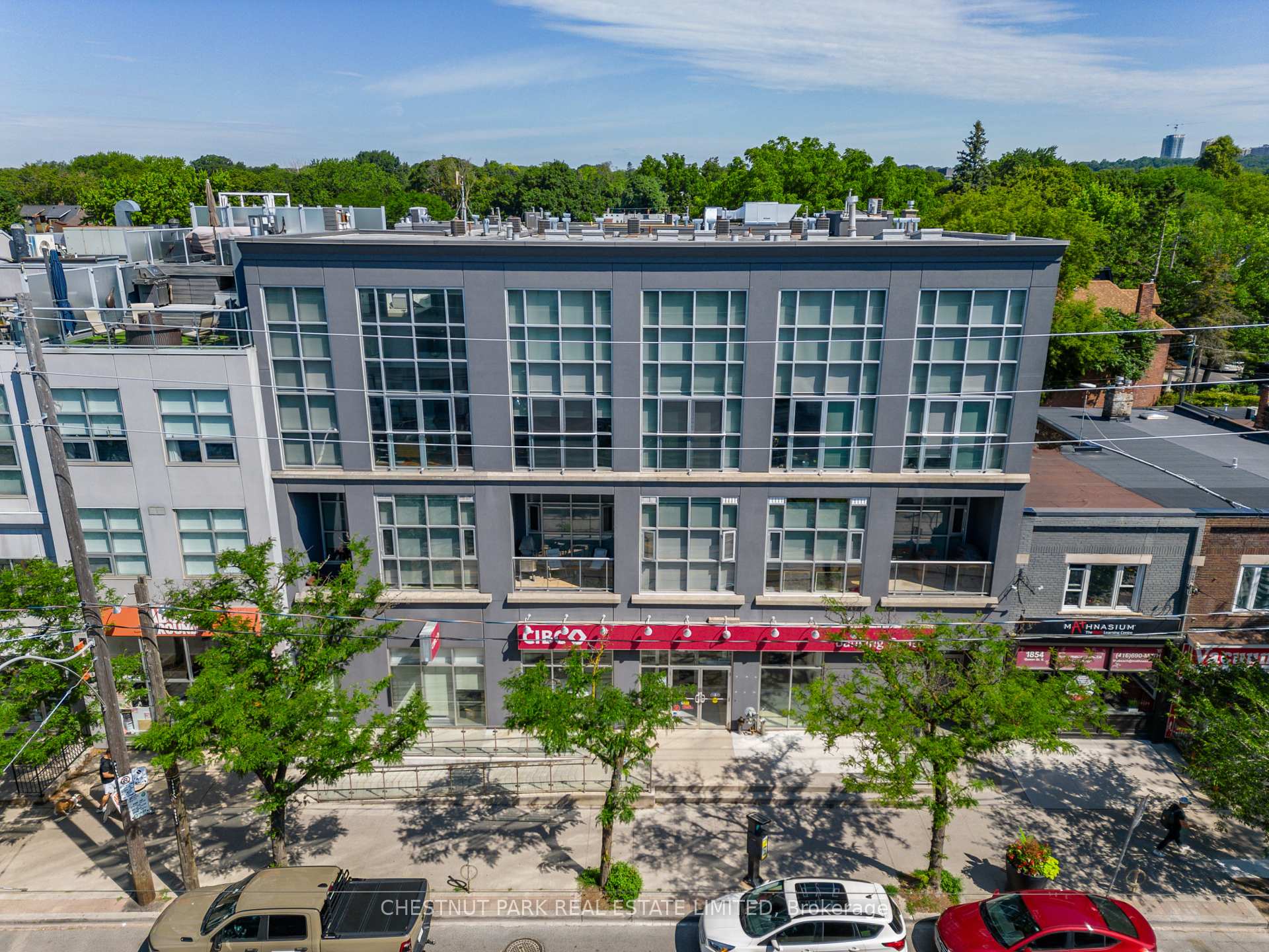 Photo 2 of Unit 304, 1852 Queen Street E, Toronto, The Beaches — HOMEH