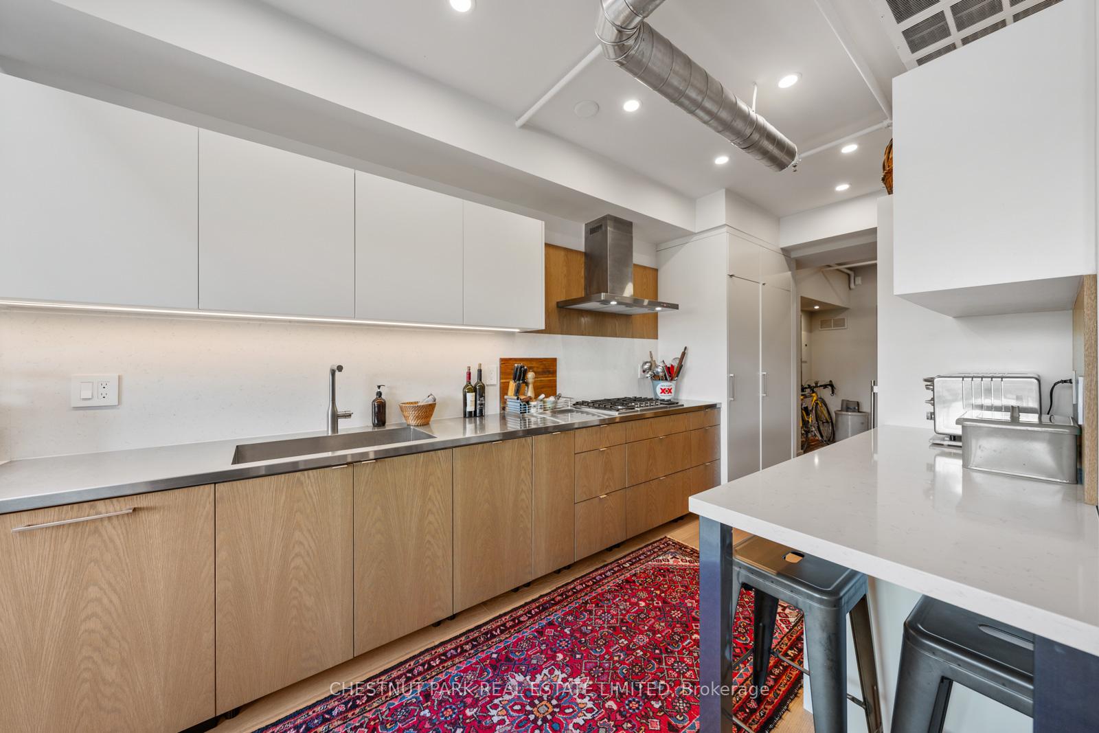 Photo 10 of Unit 304, 1852 Queen Street E, Toronto, The Beaches — HOMEH