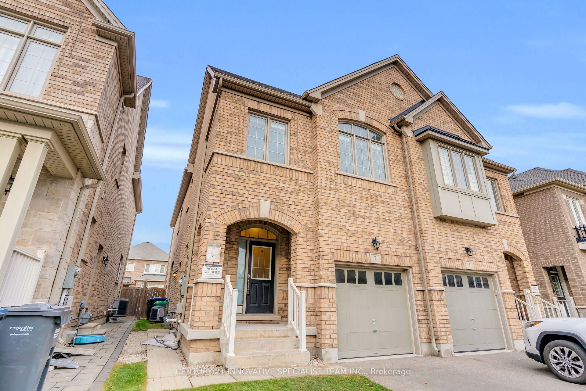 Photo 11 of 7 Gruenwald Gate, Brampton, Bram West — HOMEH