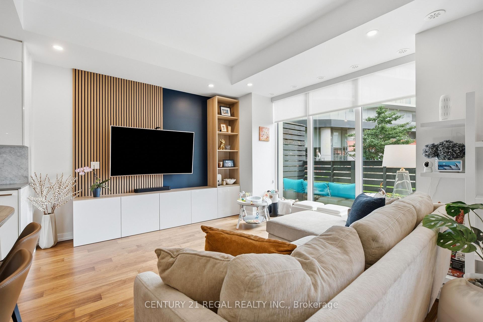 Photo 9 of Unit Th07, 113 Mcmahon Drive, North York, Bayview Village — HOMEH