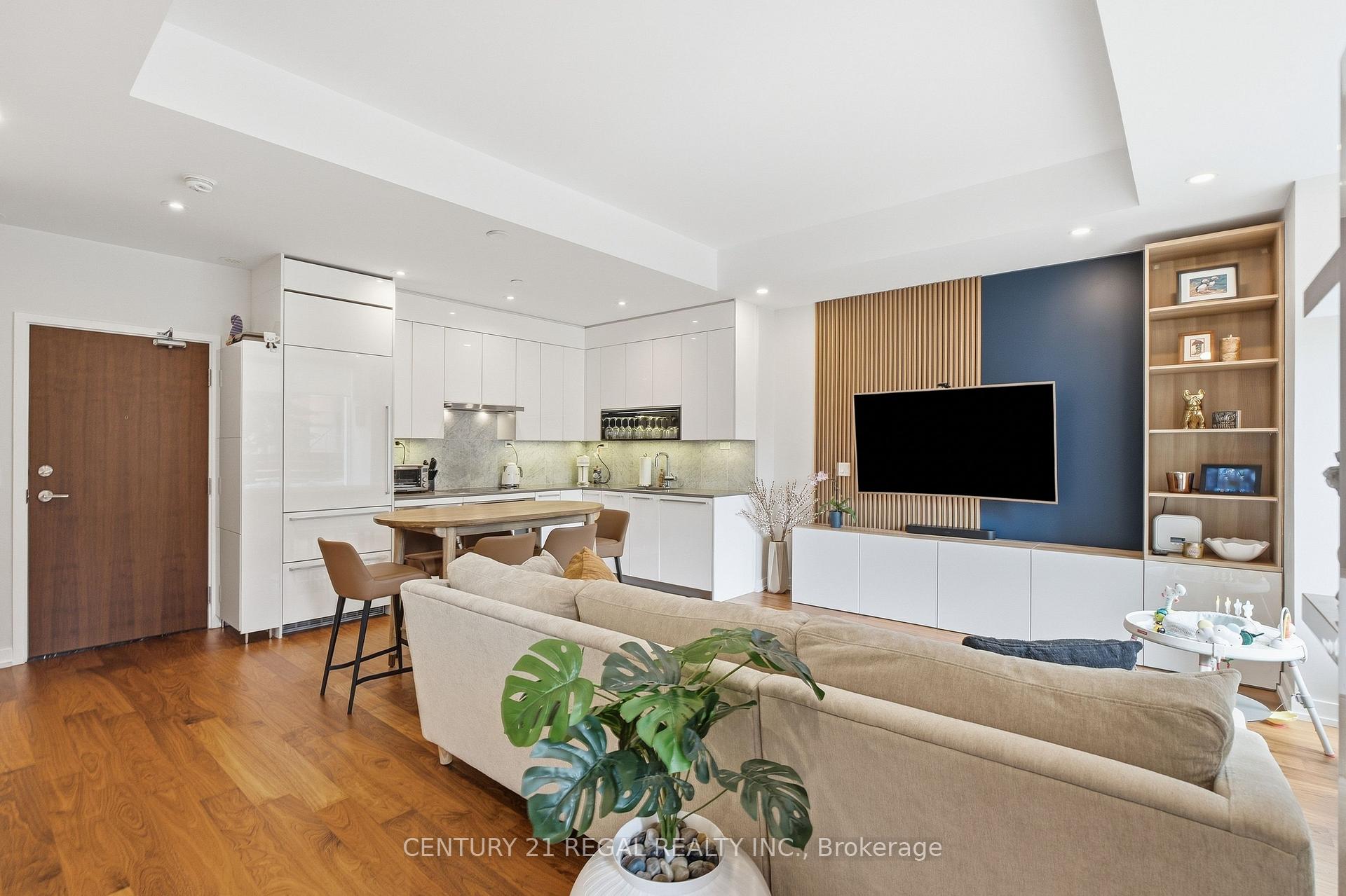 Photo 15 of Unit Th07, 113 Mcmahon Drive, North York, Bayview Village — HOMEH