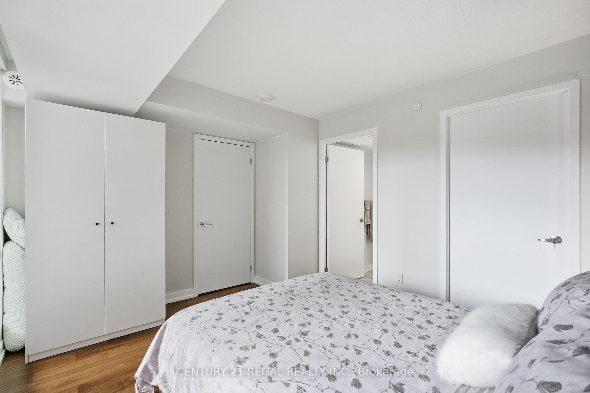 Photo 31 of Unit Th07, 113 Mcmahon Drive, North York, Bayview Village — HOMEH