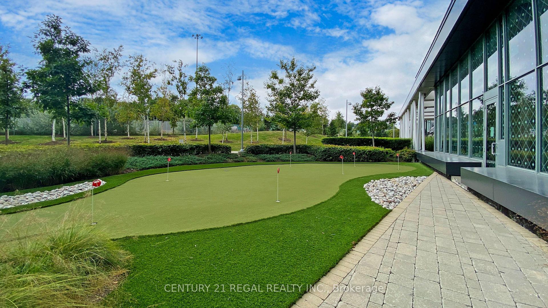 Photo 50 of Unit Th07, 113 Mcmahon Drive, North York, Bayview Village — HOMEH