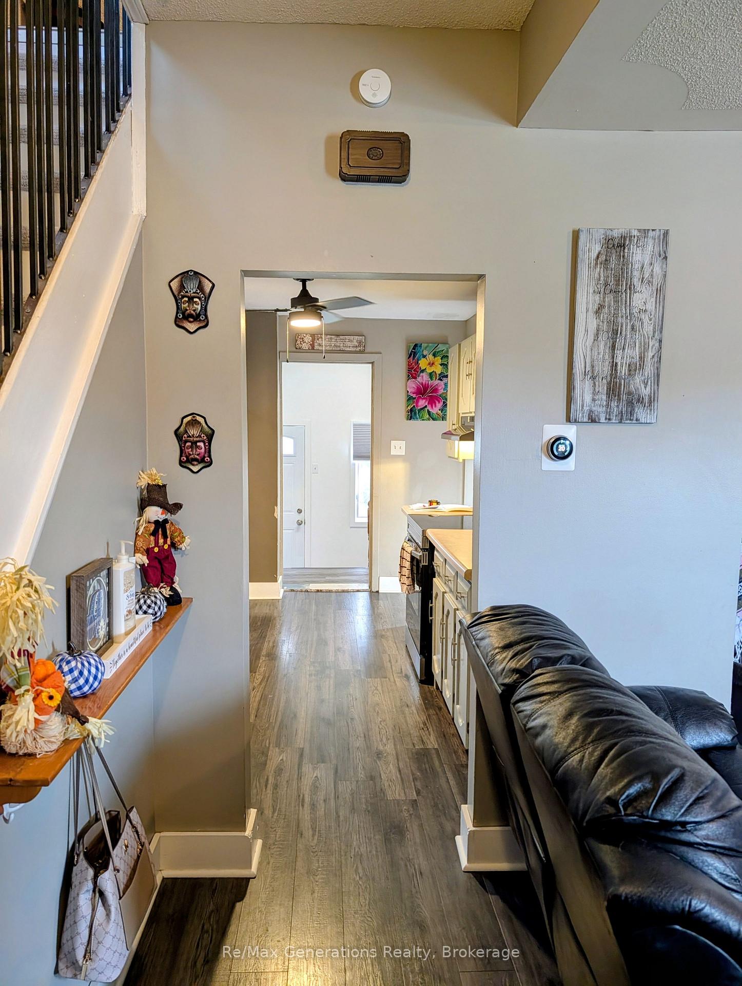 Photo 5 of 226 Harold Street N, Thunder Bay, McKeller Park — HOMEH