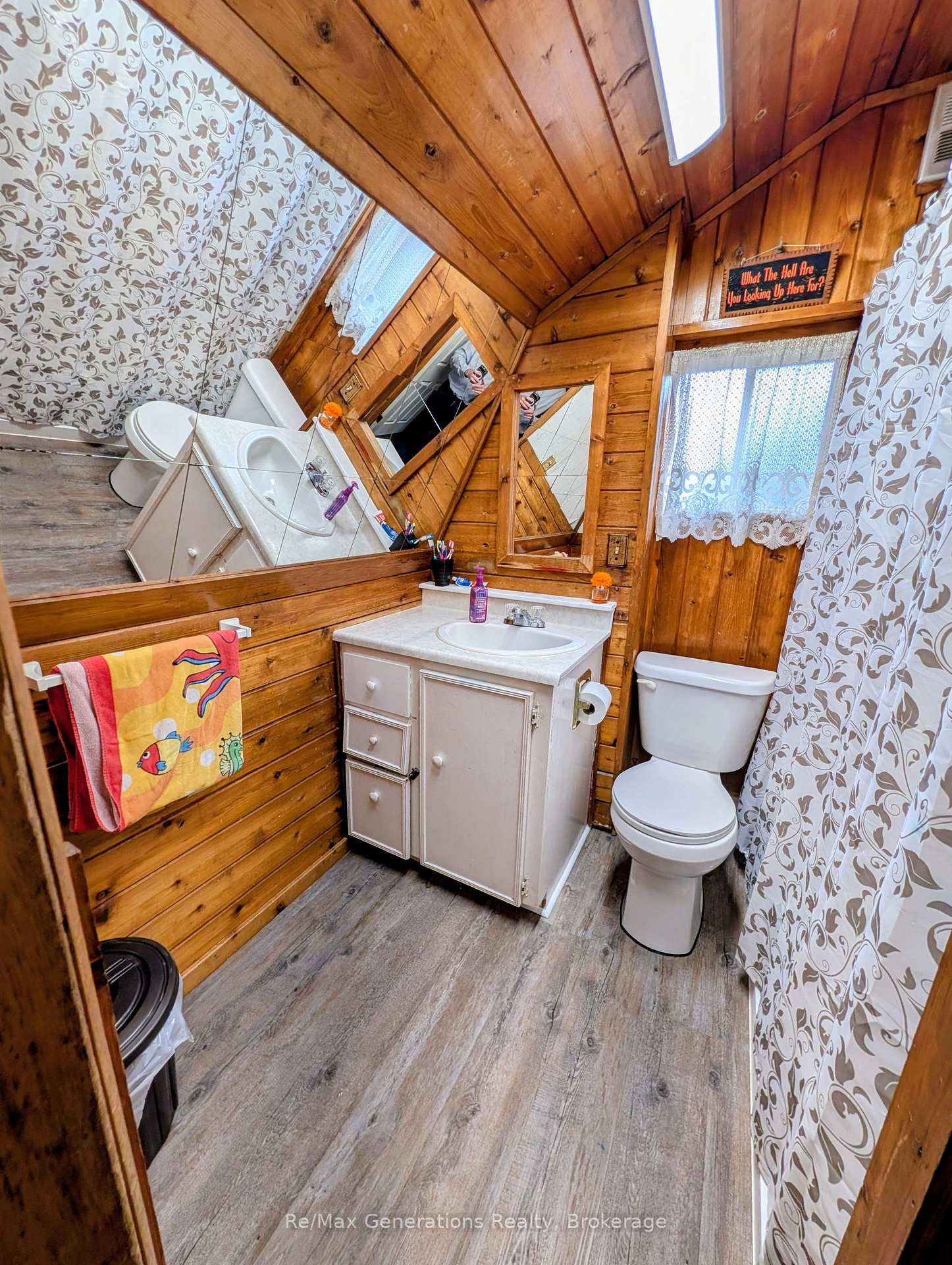 Photo 10 of 226 Harold Street N, Thunder Bay, McKeller Park — HOMEH
