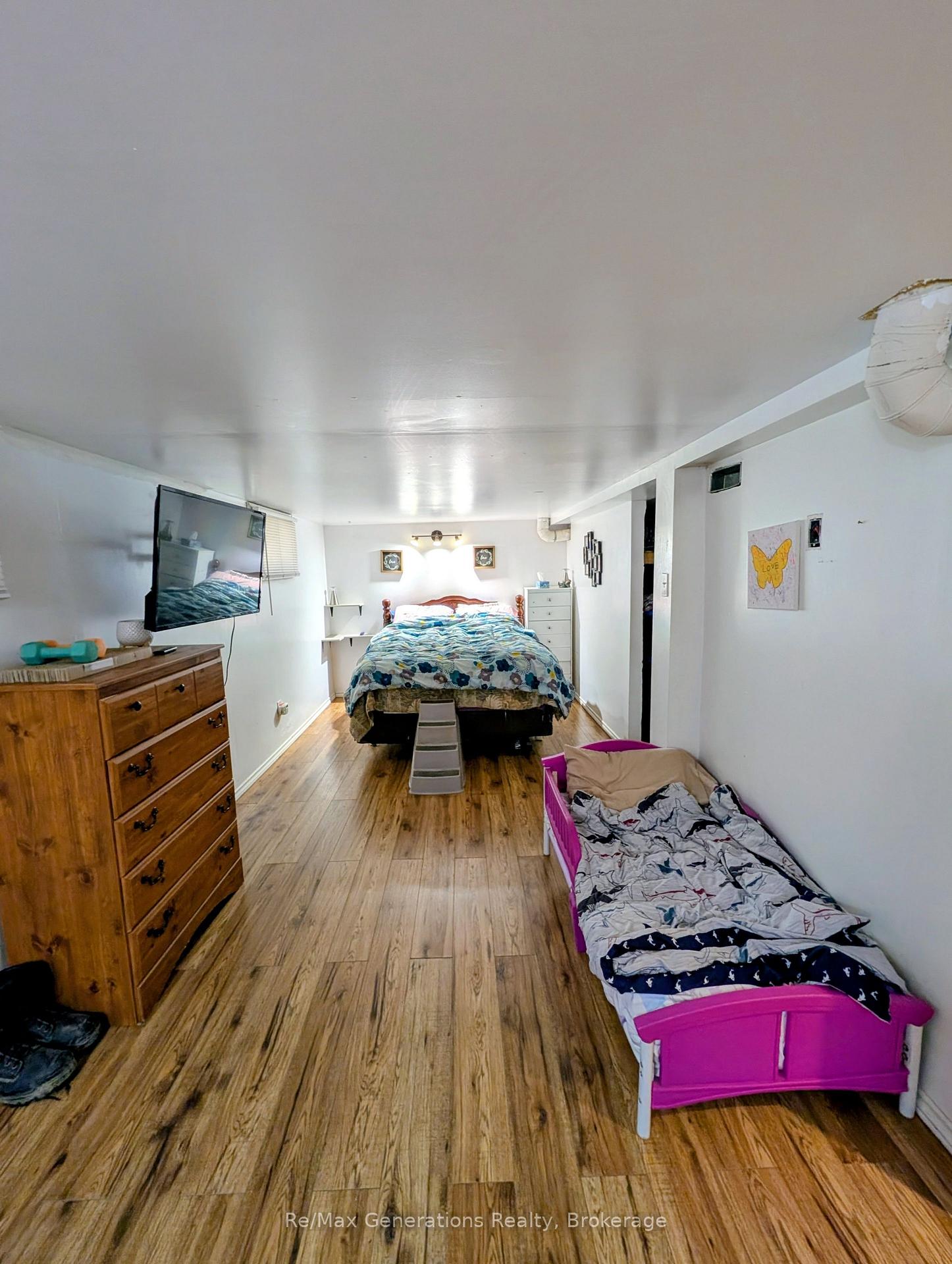 Photo 21 of 226 Harold Street N, Thunder Bay, McKeller Park — HOMEH