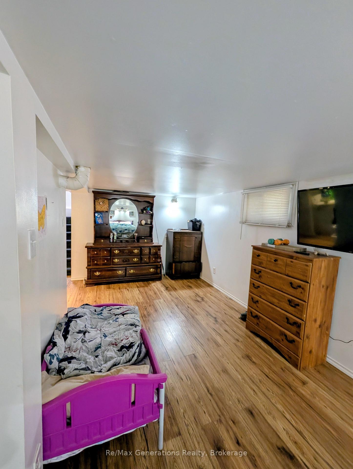 Photo 24 of 226 Harold Street N, Thunder Bay, McKeller Park — HOMEH