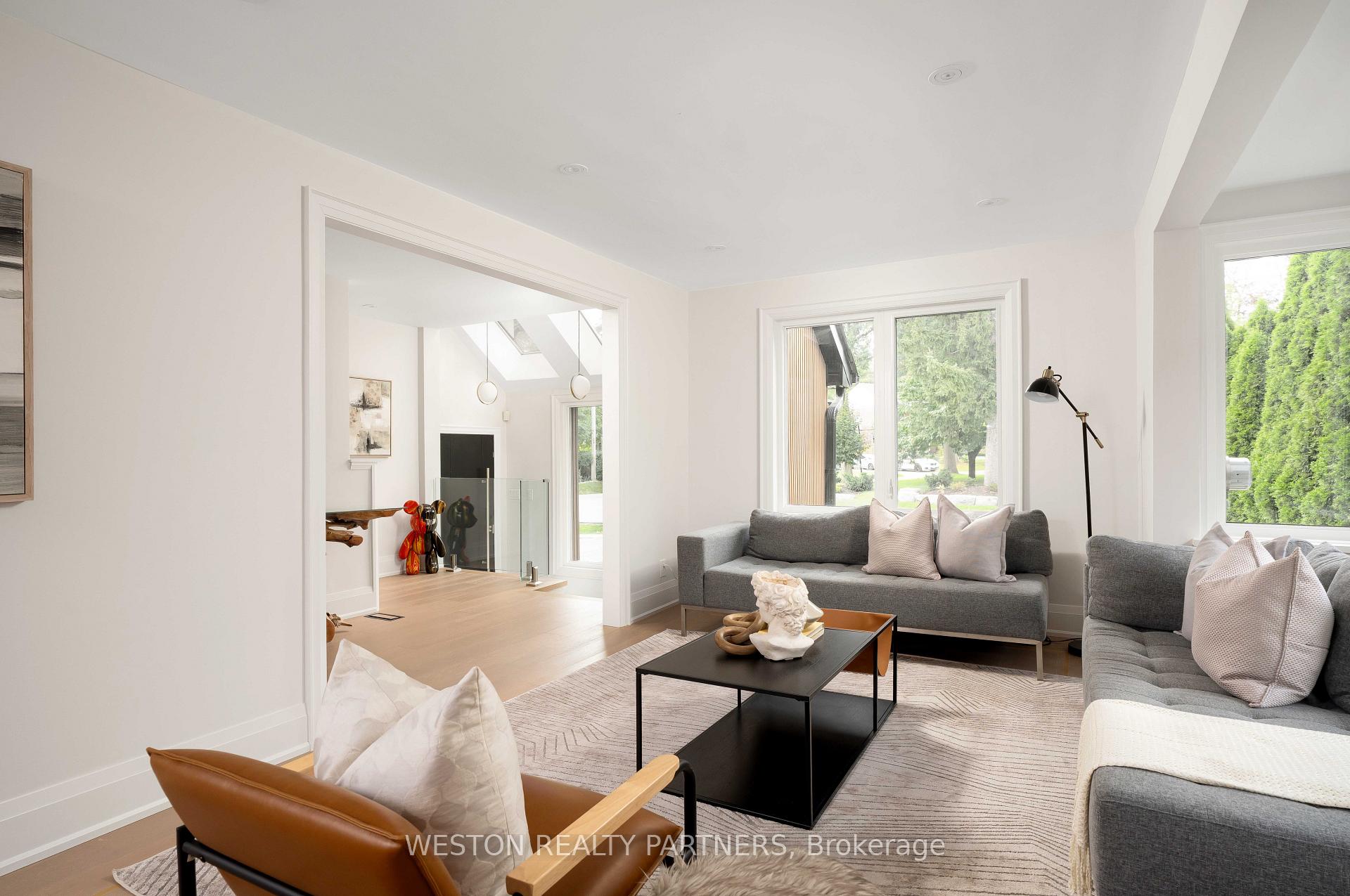 Photo 6 of 19 Mattice Road, Etobicoke, Islington-City Centre West — HOMEH