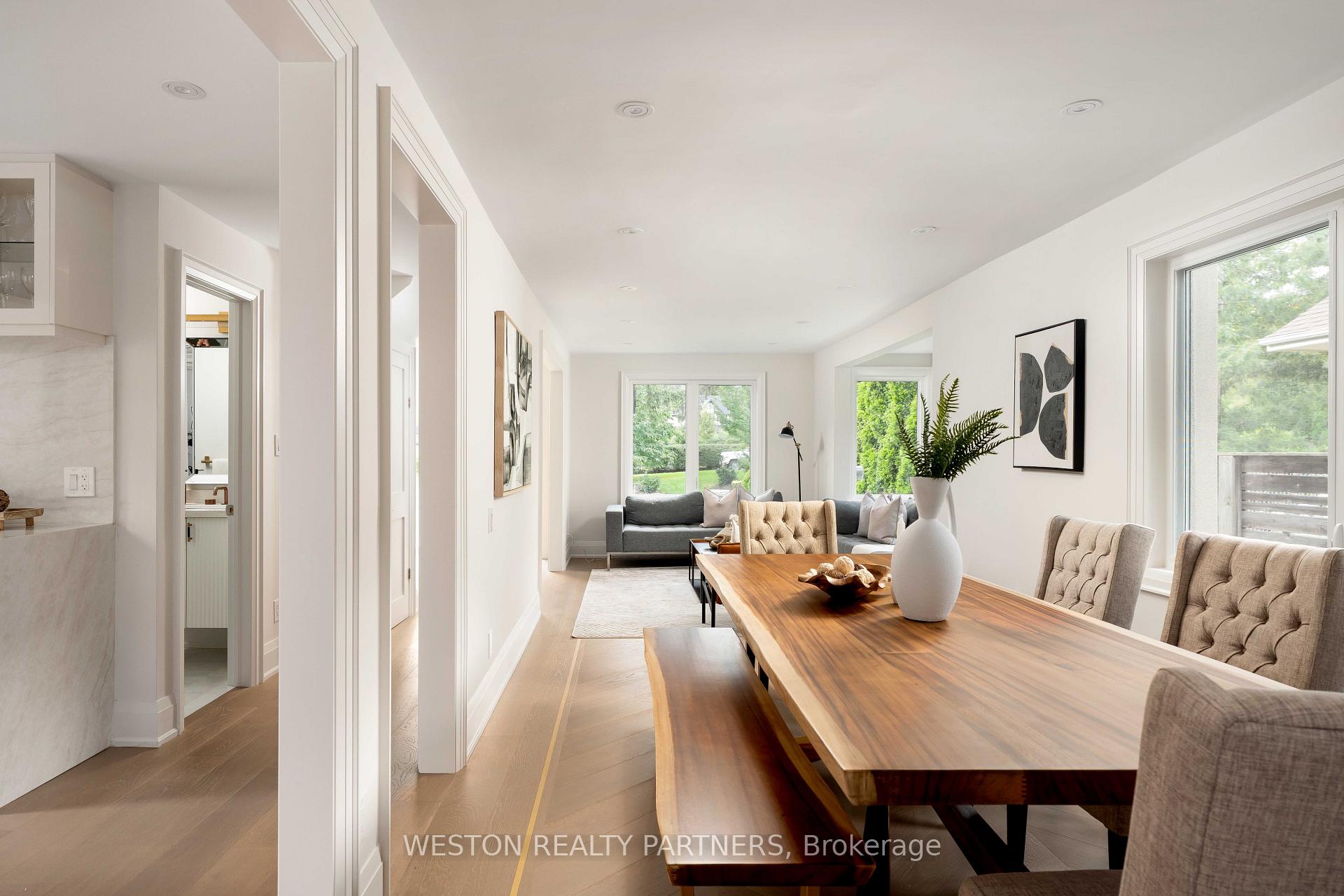 Photo 9 of 19 Mattice Road, Etobicoke, Islington-City Centre West — HOMEH
