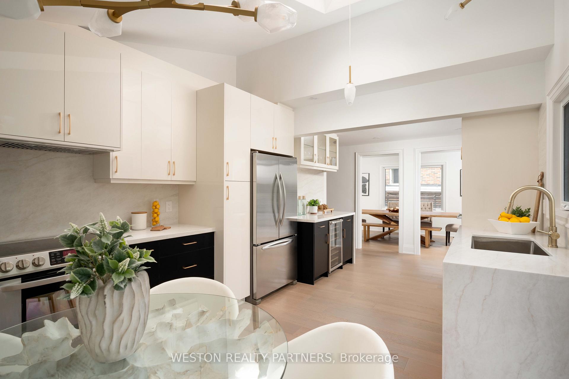 Photo 17 of 19 Mattice Road, Etobicoke, Islington-City Centre West — HOMEH