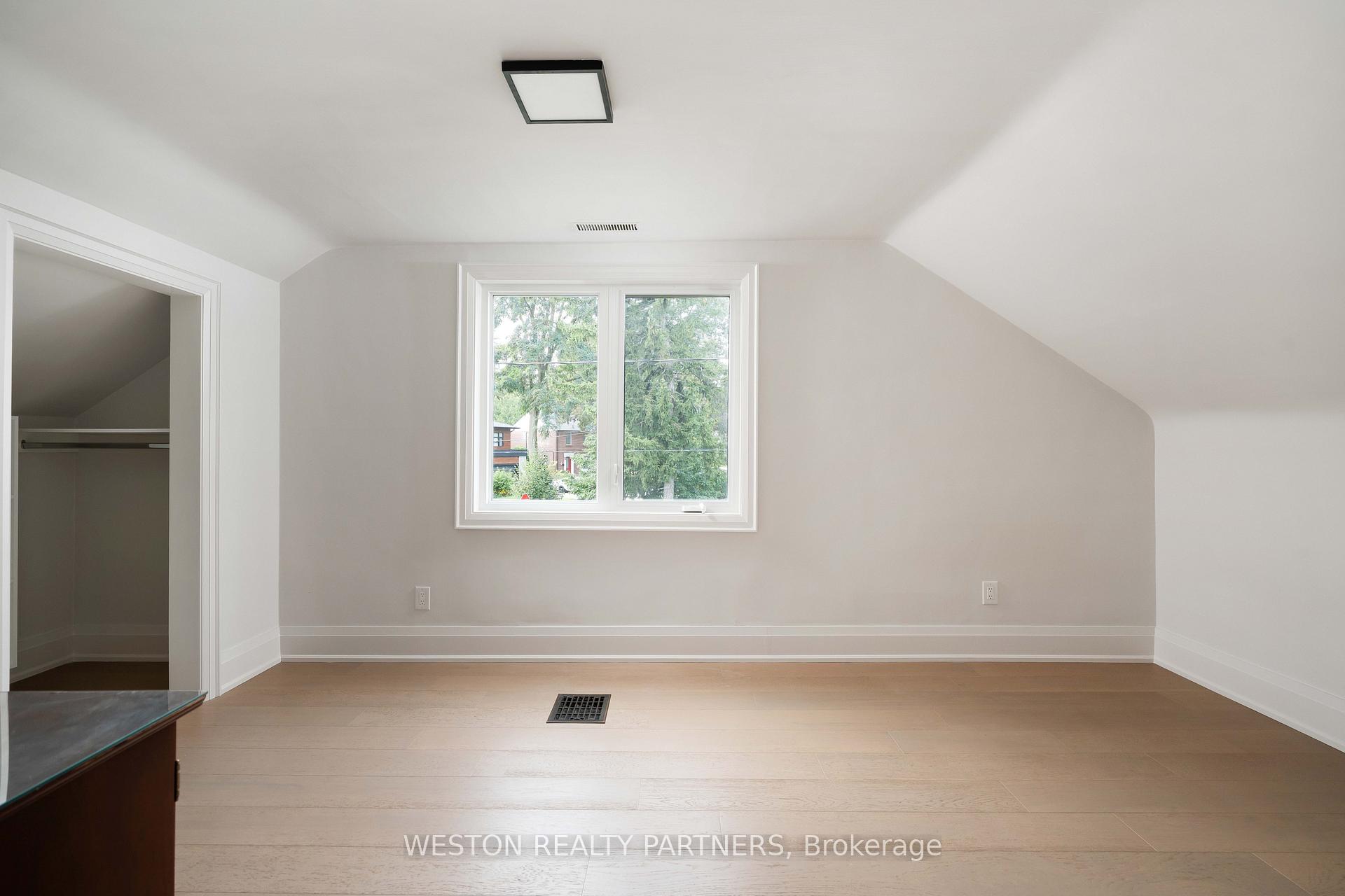 Photo 27 of 19 Mattice Road, Etobicoke, Islington-City Centre West — HOMEH