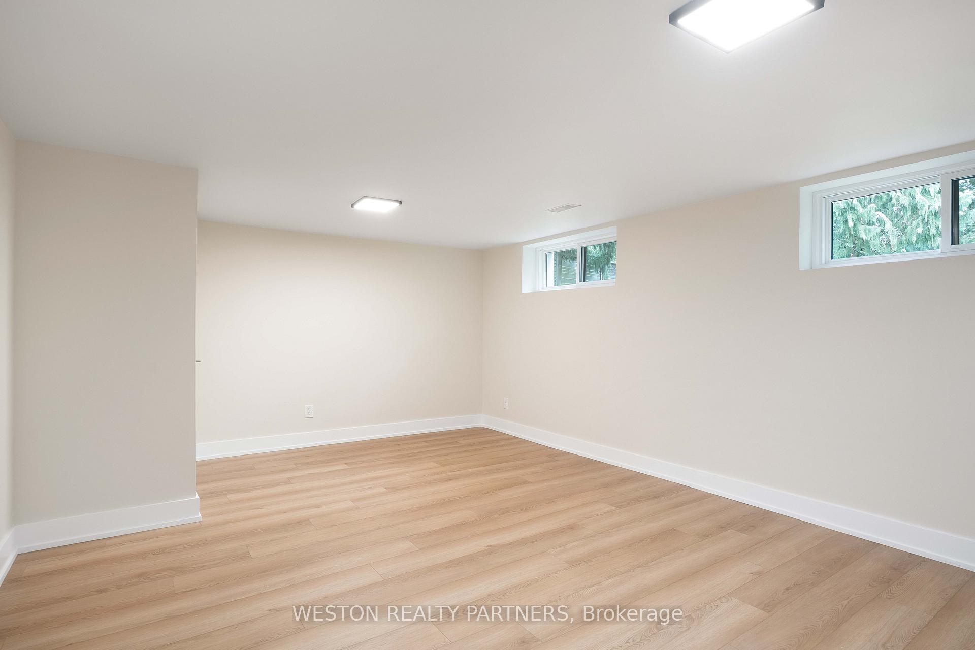 Photo 40 of 19 Mattice Road, Etobicoke, Islington-City Centre West — HOMEH