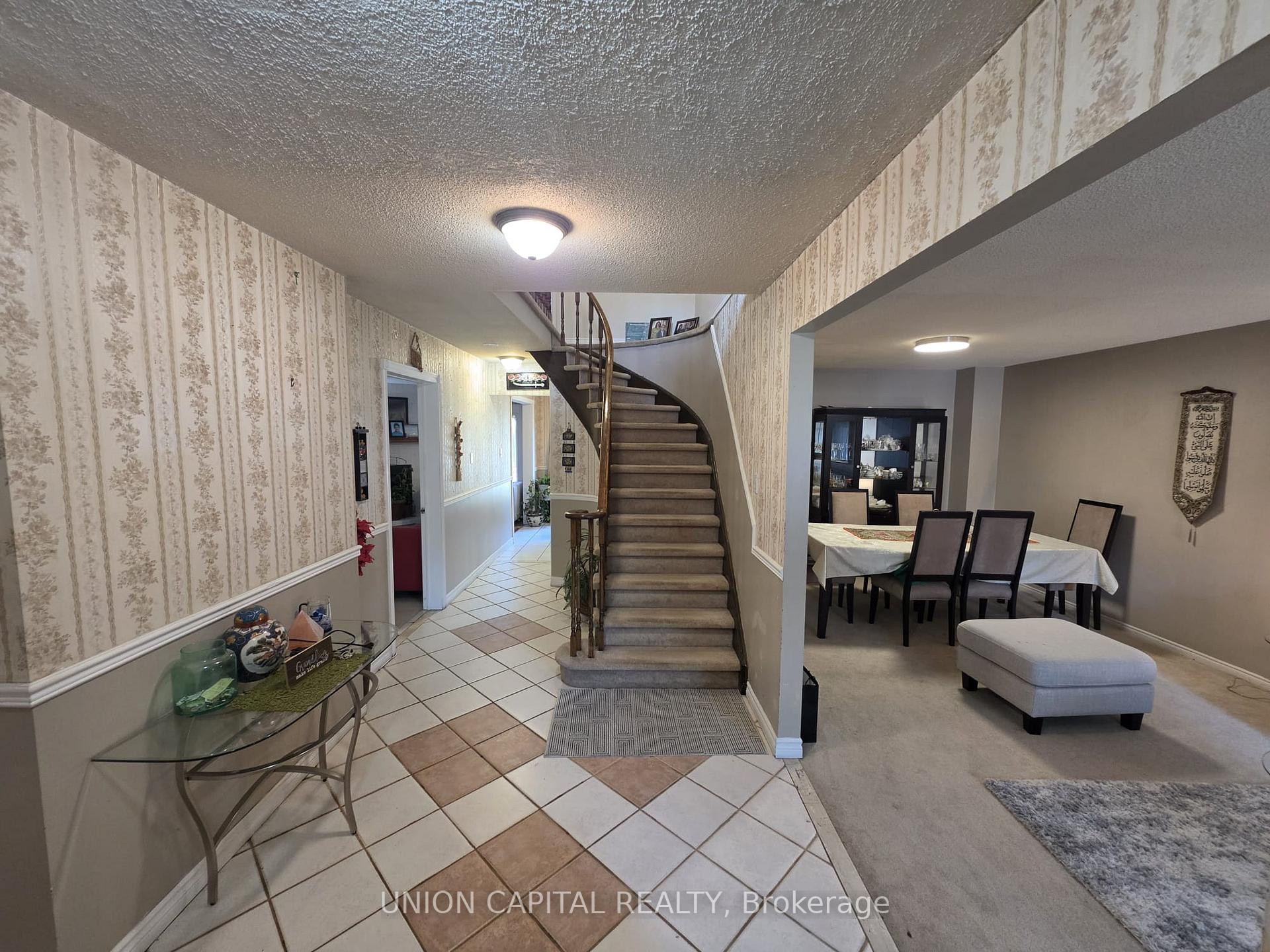 Photo 7 of 2363 Strathmore Crescent, Pickering, Brock Ridge — HOMEH