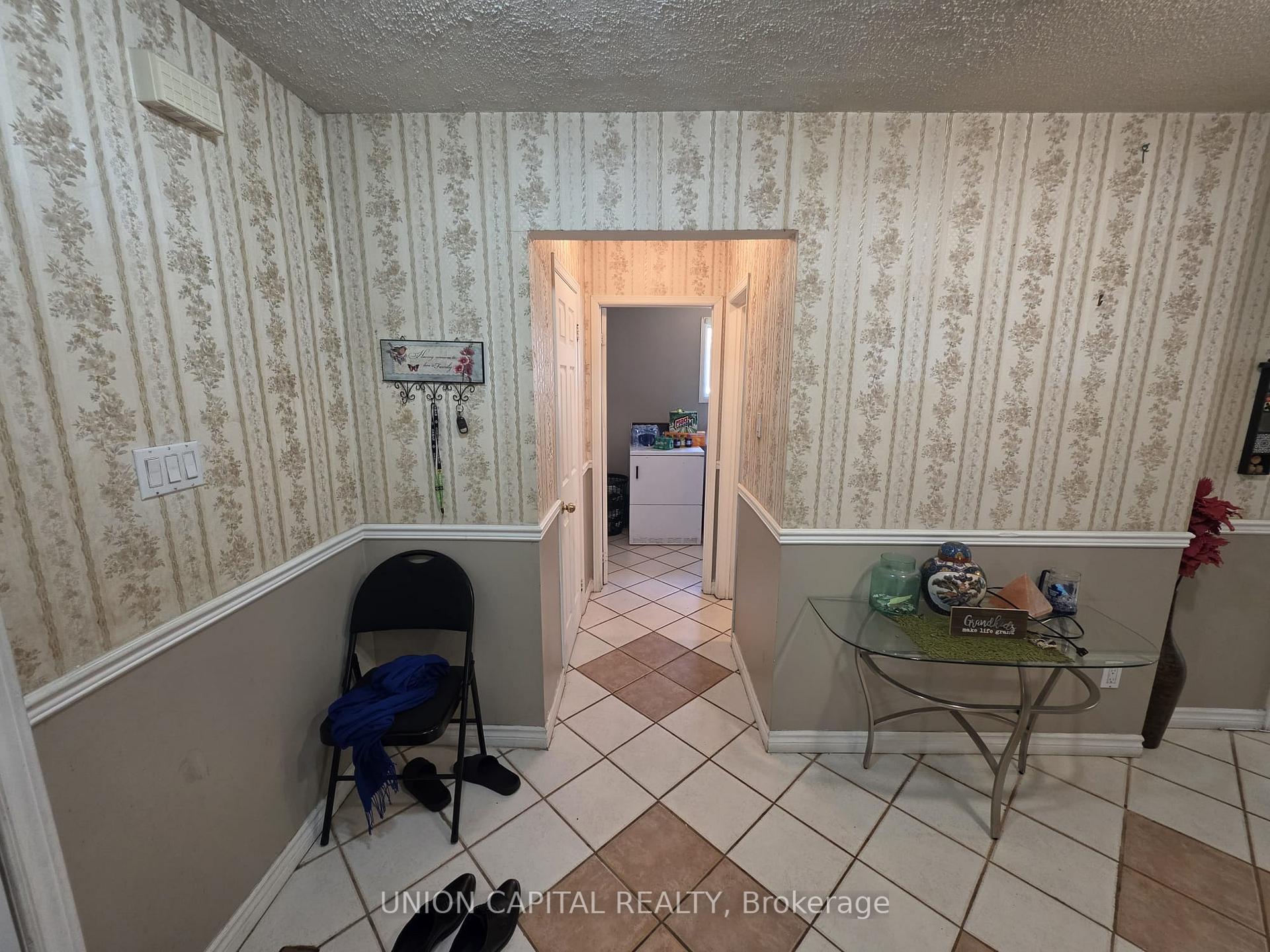 Photo 10 of 2363 Strathmore Crescent, Pickering, Brock Ridge — HOMEH