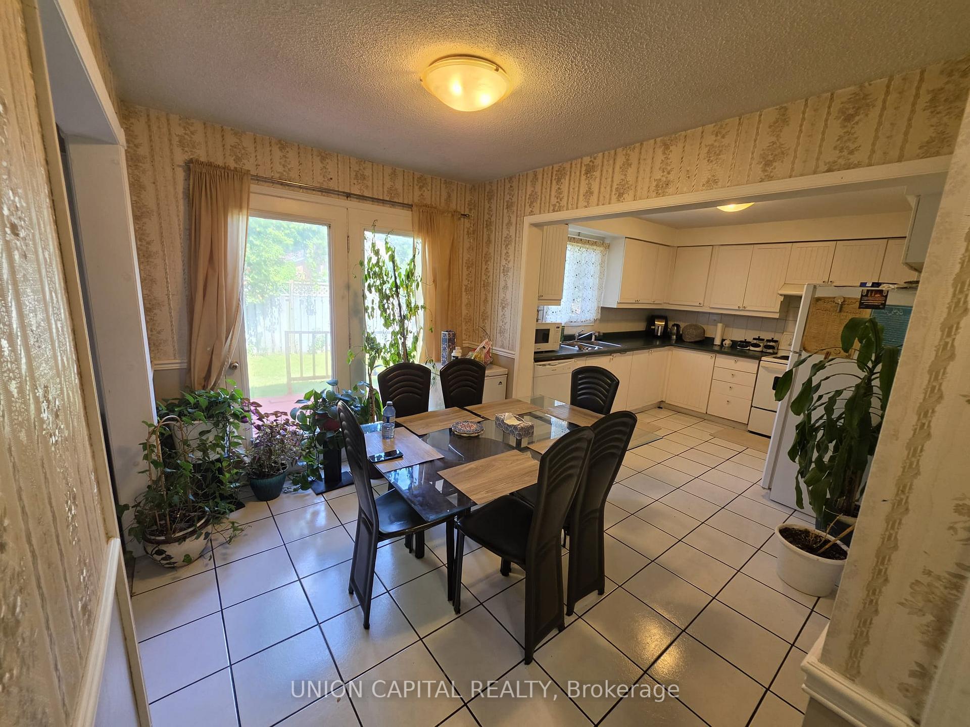 Photo 14 of 2363 Strathmore Crescent, Pickering, Brock Ridge — HOMEH