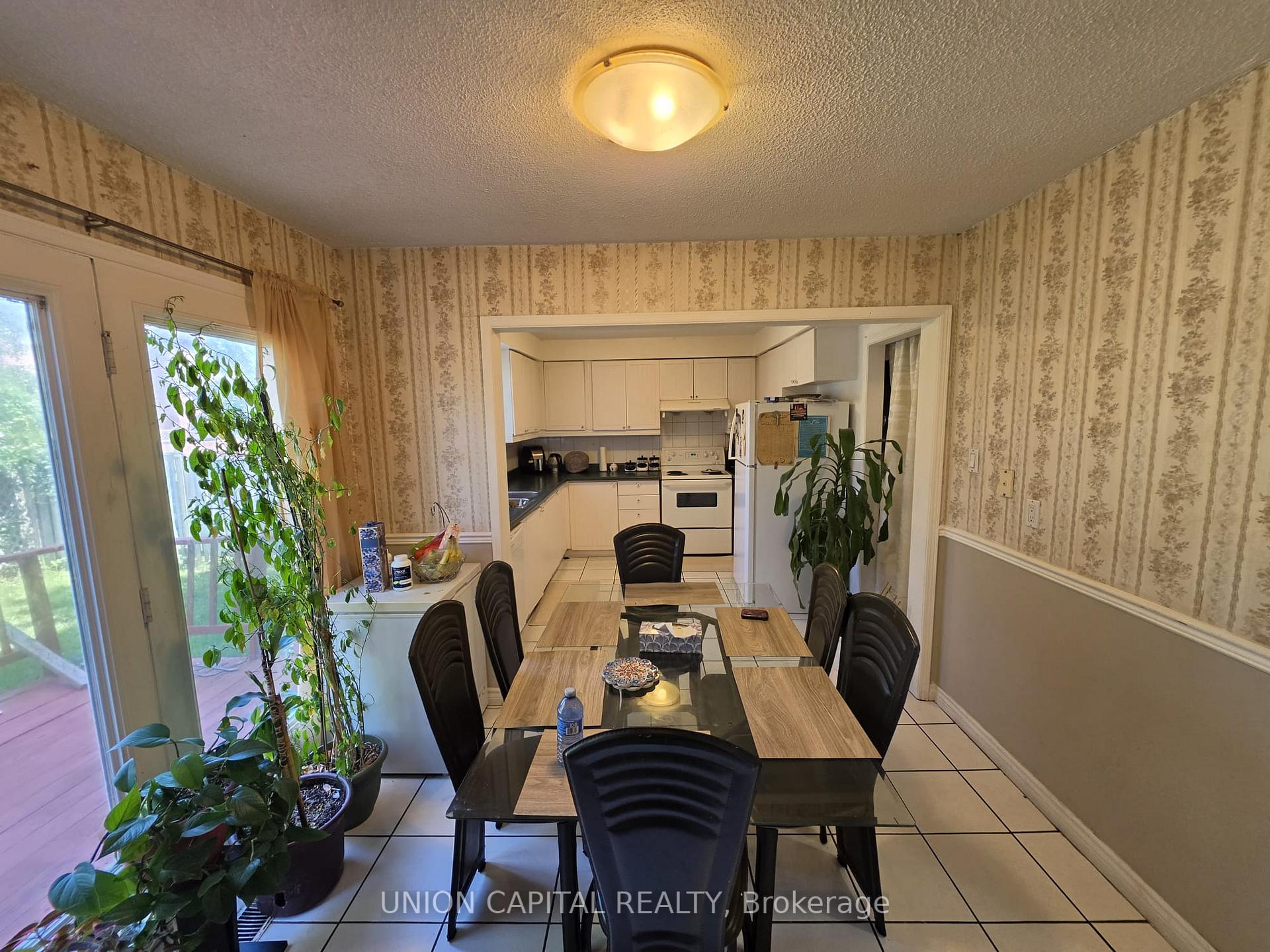 Photo 16 of 2363 Strathmore Crescent, Pickering, Brock Ridge — HOMEH