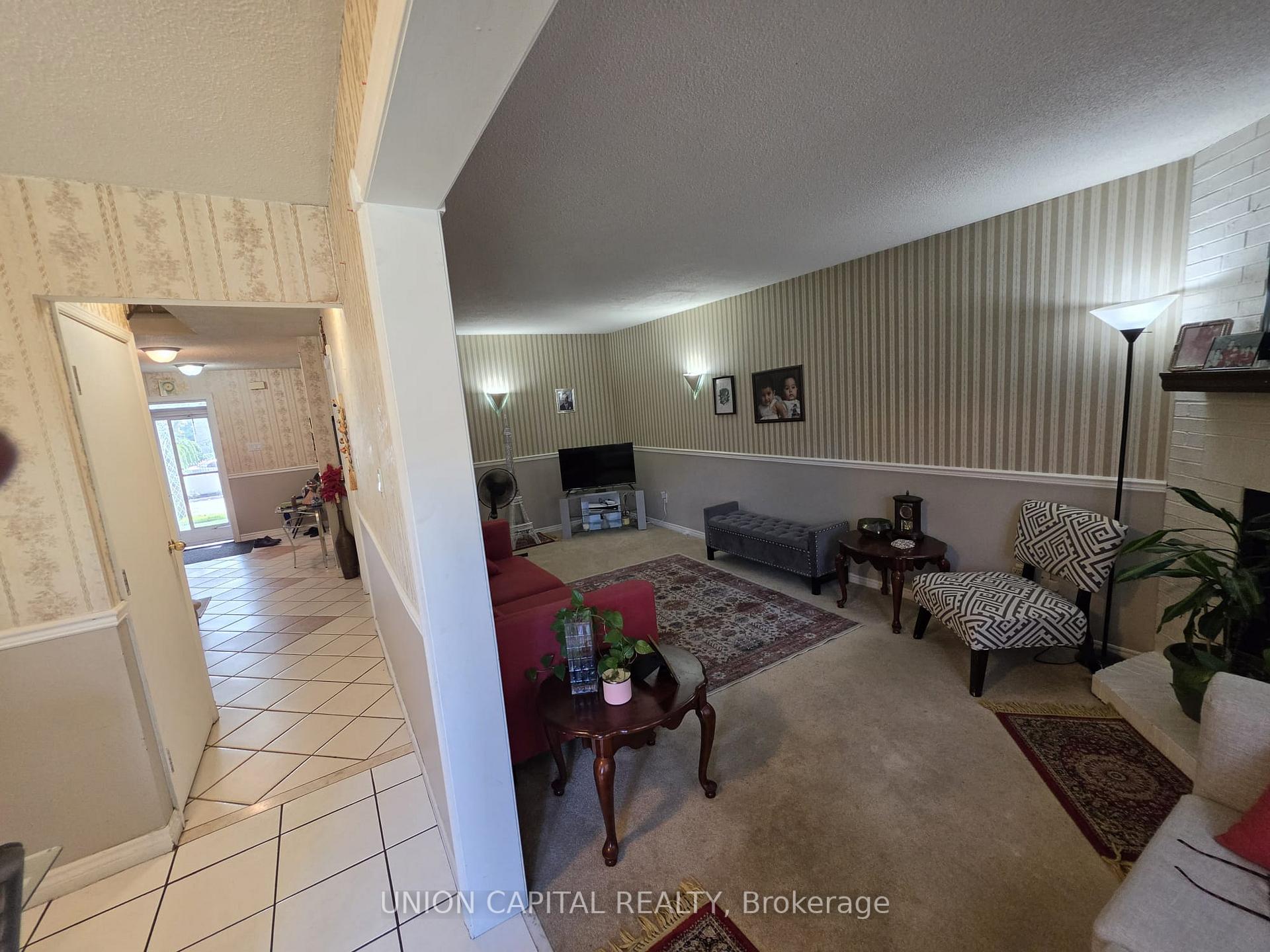 Photo 17 of 2363 Strathmore Crescent, Pickering, Brock Ridge — HOMEH