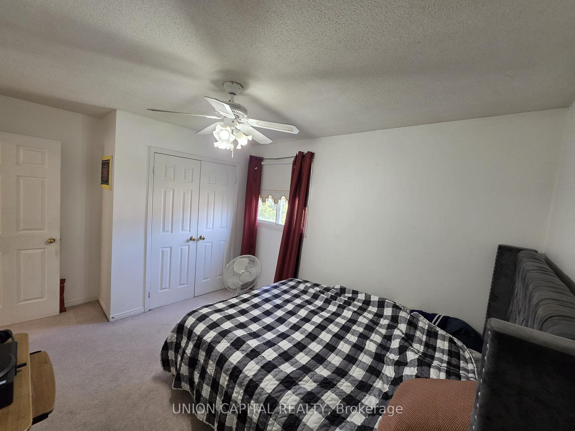 Photo 21 of 2363 Strathmore Crescent, Pickering, Brock Ridge — HOMEH