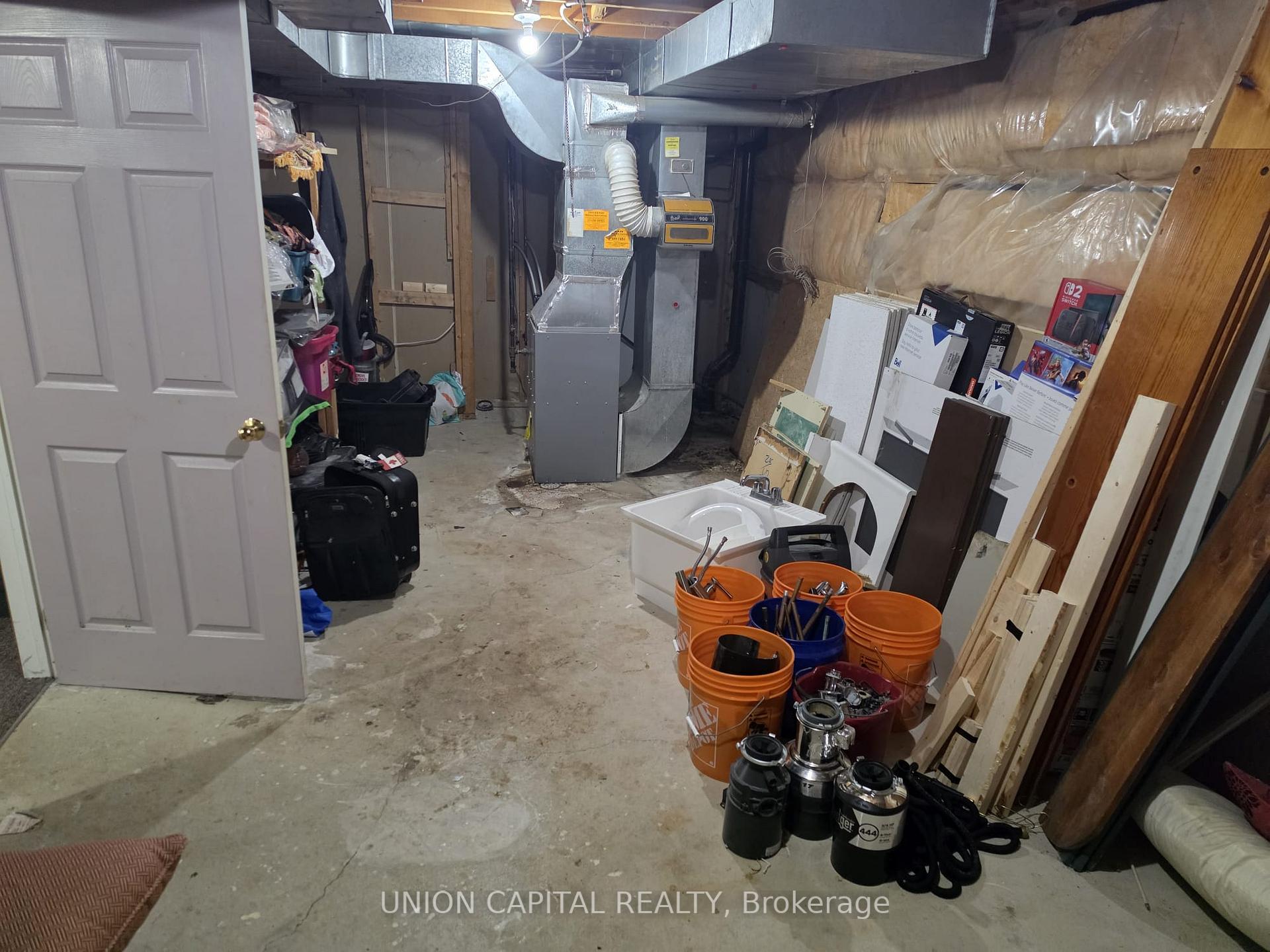 Photo 35 of 2363 Strathmore Crescent, Pickering, Brock Ridge — HOMEH