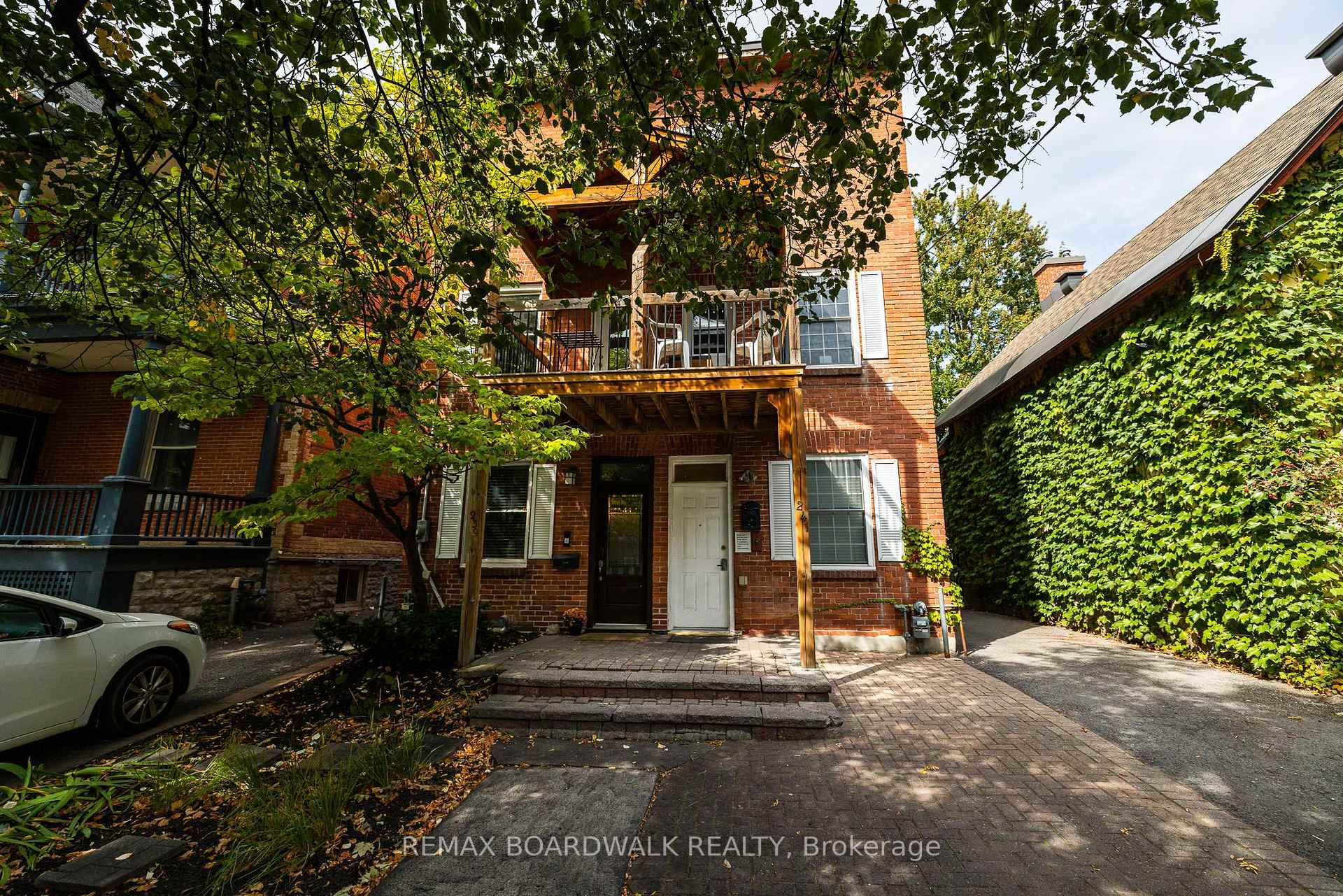 Photo 1 of 239 Wilbrod Street, Ottawa, Sandy Hill — HOMEH