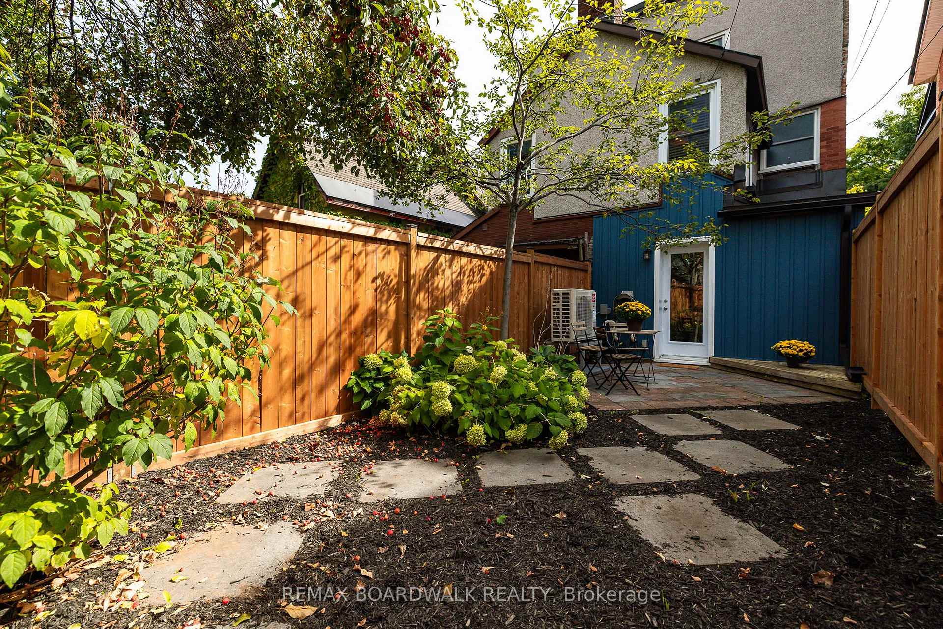 Photo 35 of 239 Wilbrod Street, Ottawa, Sandy Hill — HOMEH