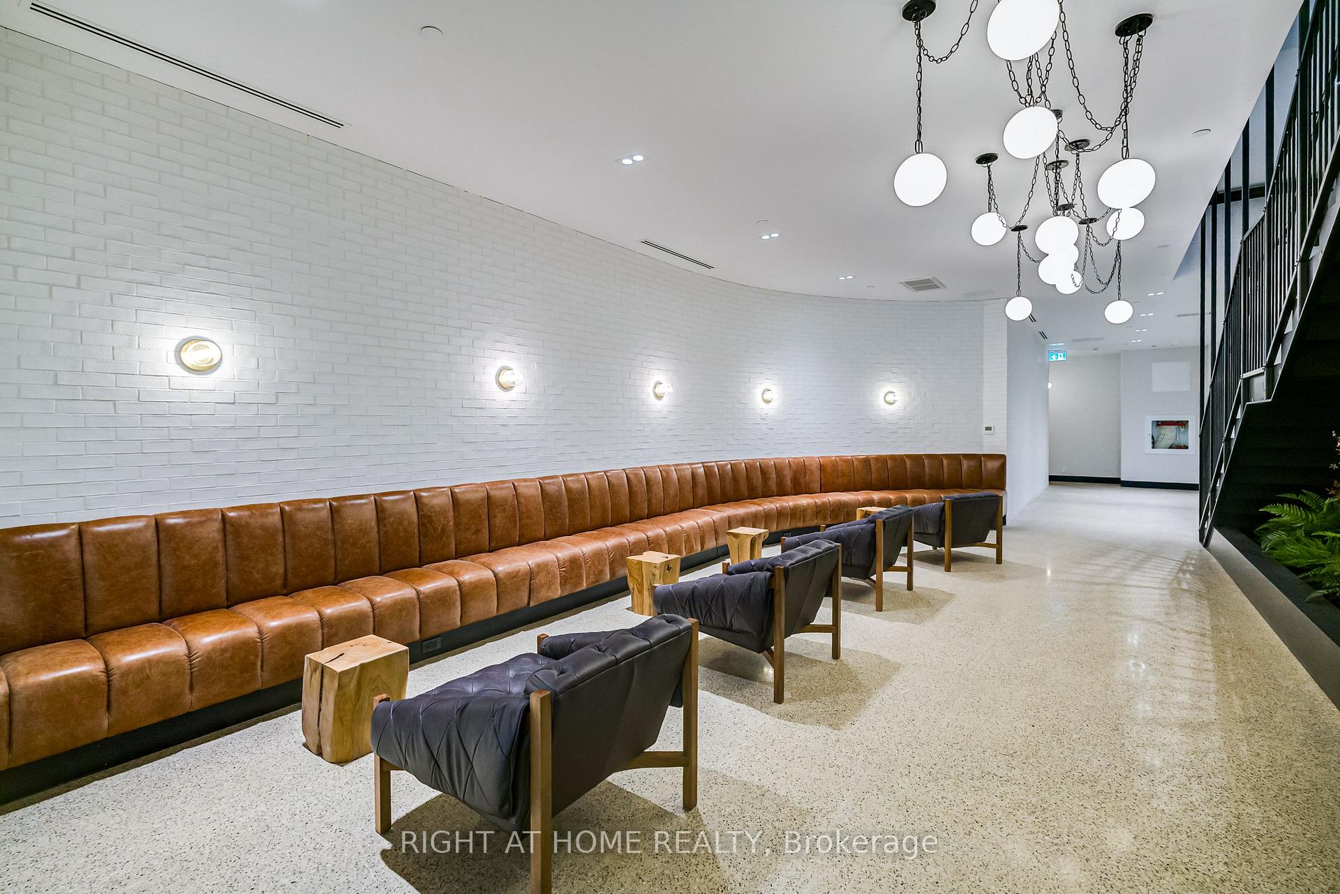 Photo 3 of Unit 605, 2946 Dundas Street W, Toronto, Junction Area — HOMEH