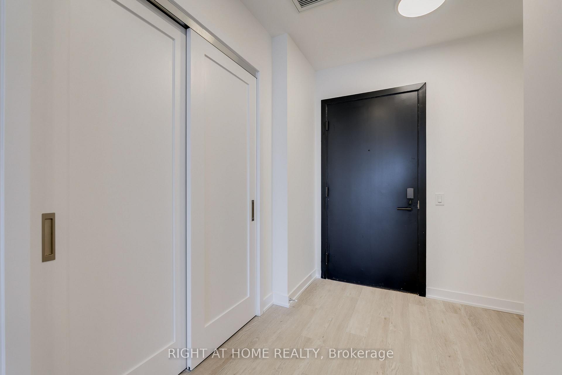 Photo 4 of Unit 605, 2946 Dundas Street W, Toronto, Junction Area — HOMEH