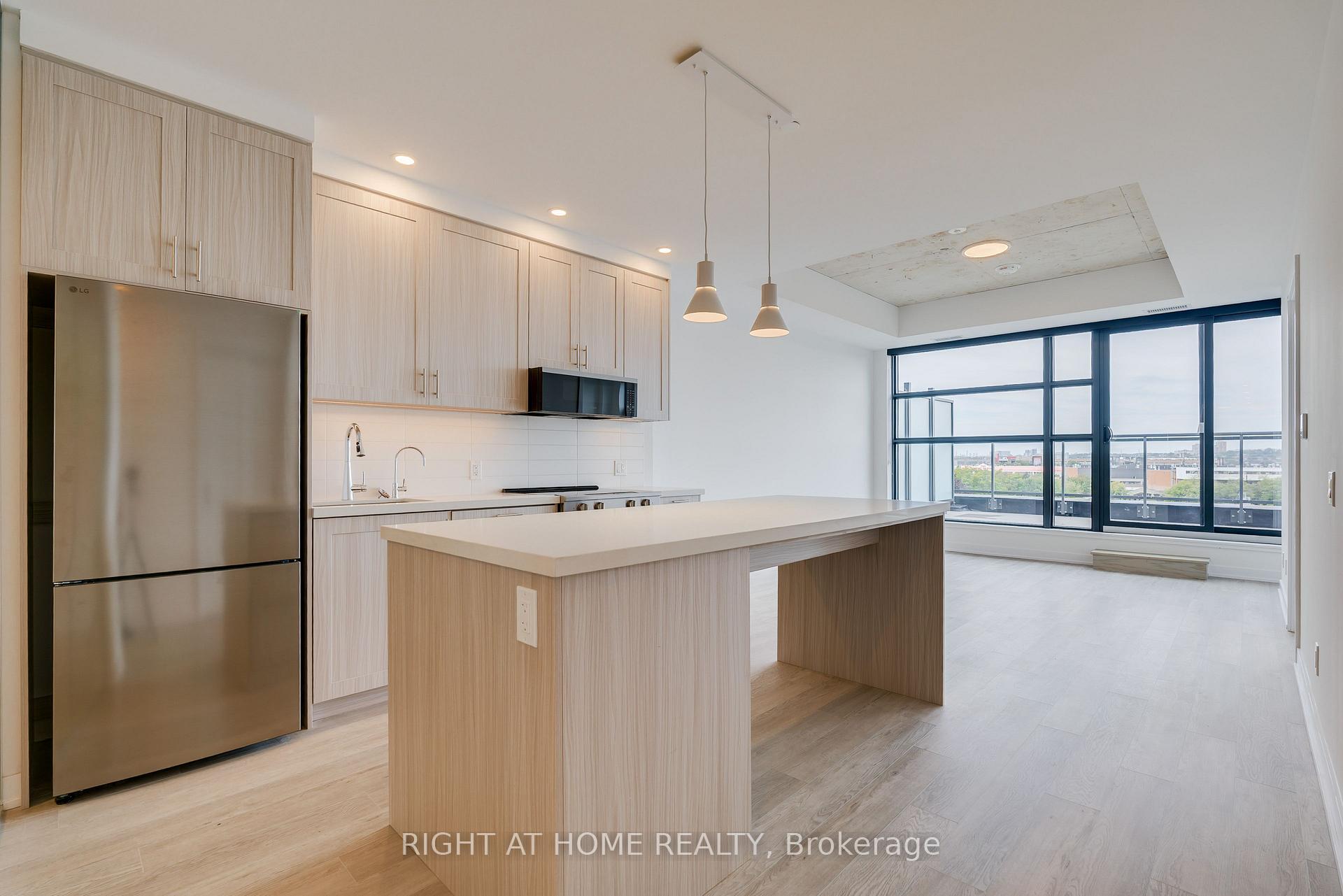 Photo 9 of Unit 605, 2946 Dundas Street W, Toronto, Junction Area — HOMEH