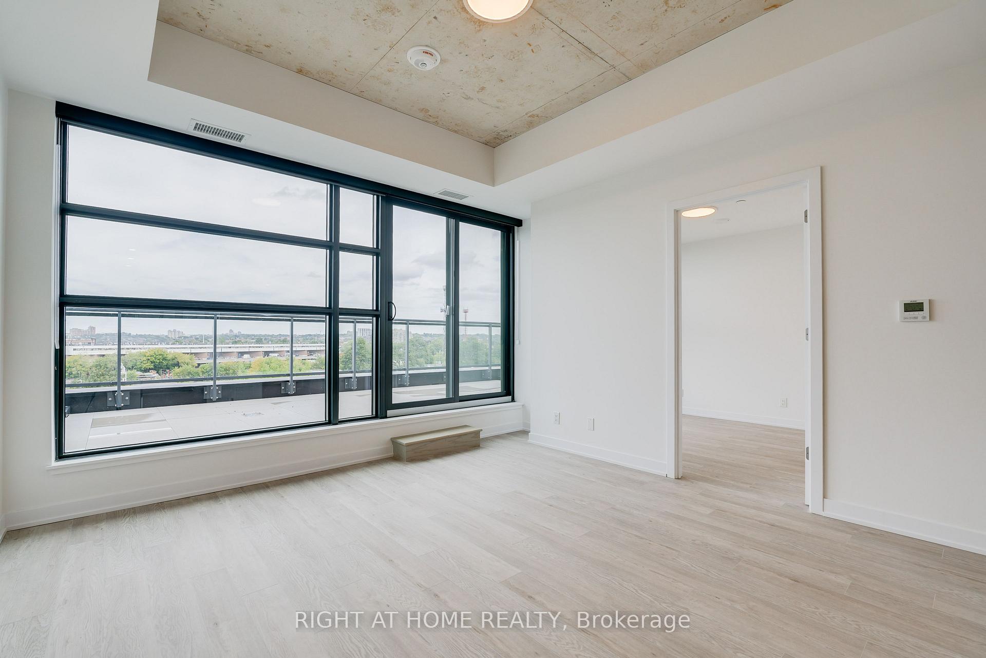 Photo 11 of Unit 605, 2946 Dundas Street W, Toronto, Junction Area — HOMEH