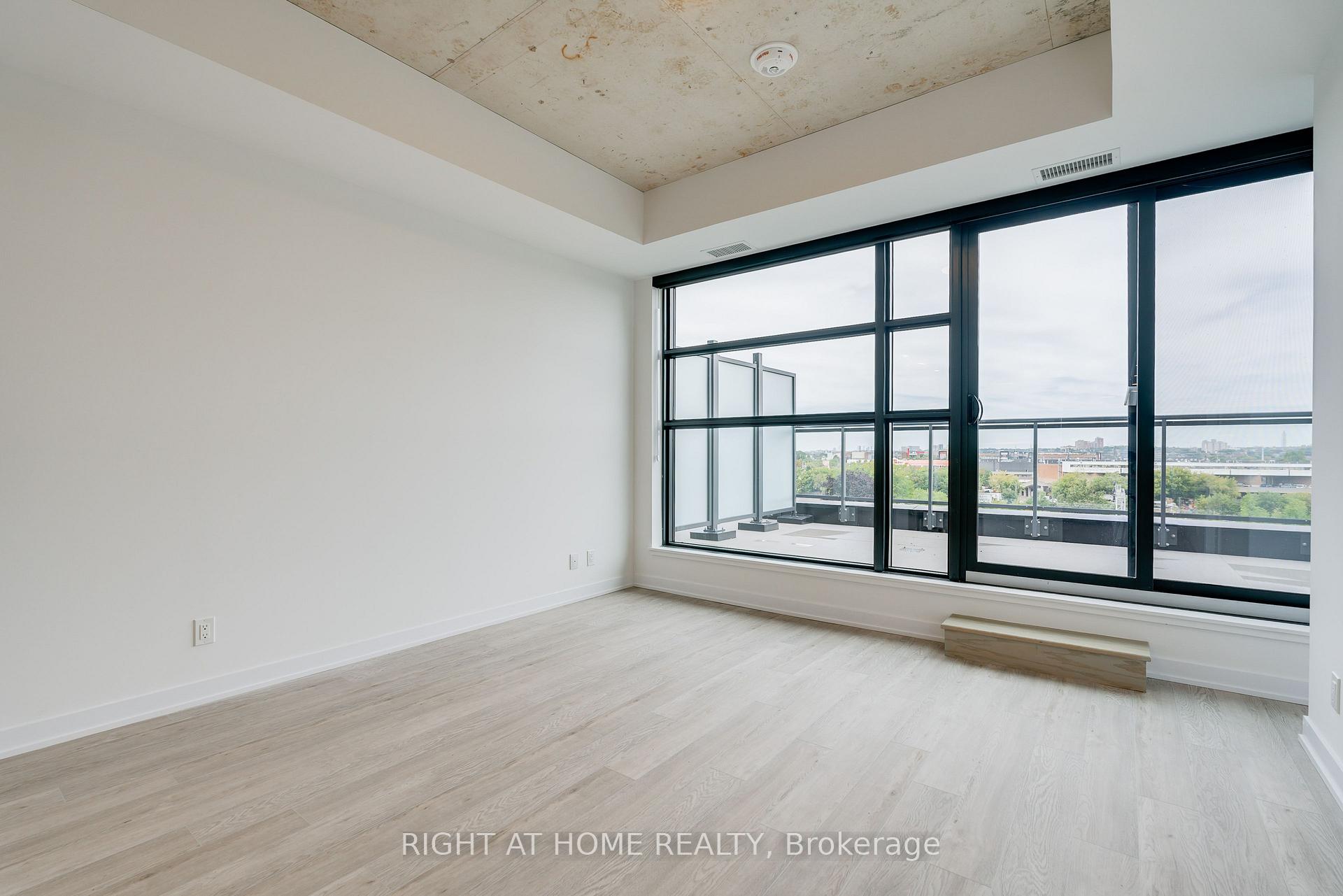 Photo 12 of Unit 605, 2946 Dundas Street W, Toronto, Junction Area — HOMEH