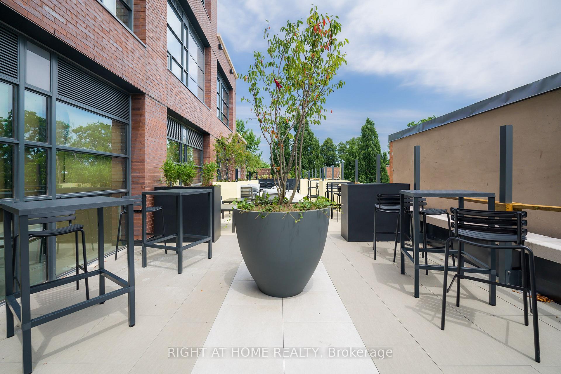 Photo 25 of Unit 605, 2946 Dundas Street W, Toronto, Junction Area — HOMEH