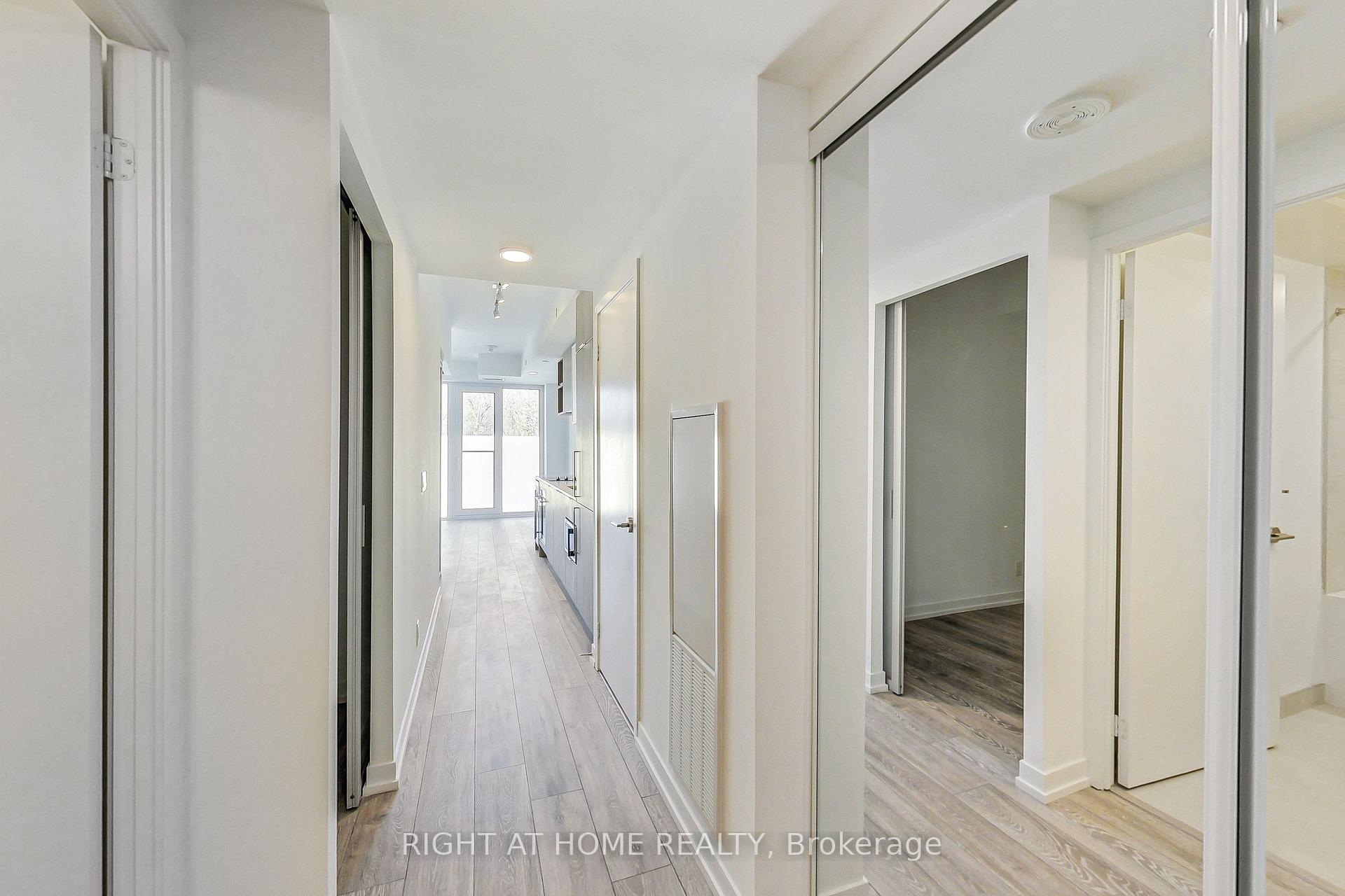 Photo 2 of Unit 519, 2020 Bathurst Street, Toronto, Humewood-Cedarvale — HOMEH