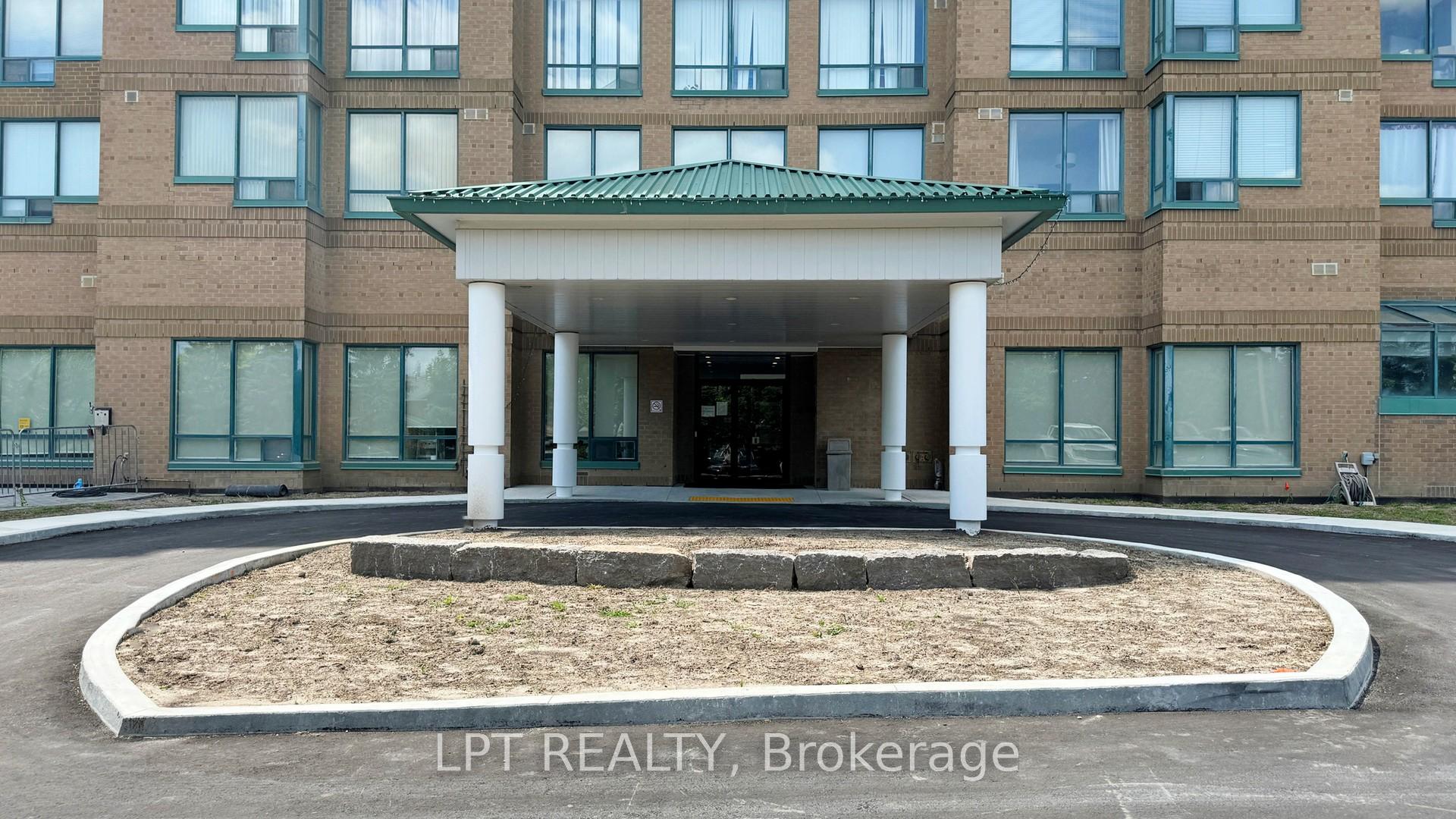 Photo 5 of Unit 505, 711 Rossland Road E, Whitby, Pringle Creek — HOMEH
