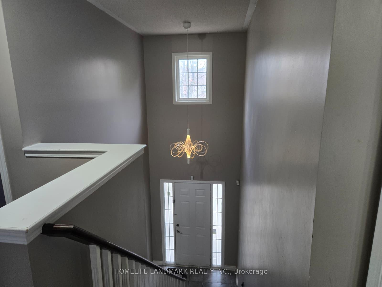 Photo 8 of 19 Wetmeadow Drive, Brampton, Fletcher's Meadow — HOMEH