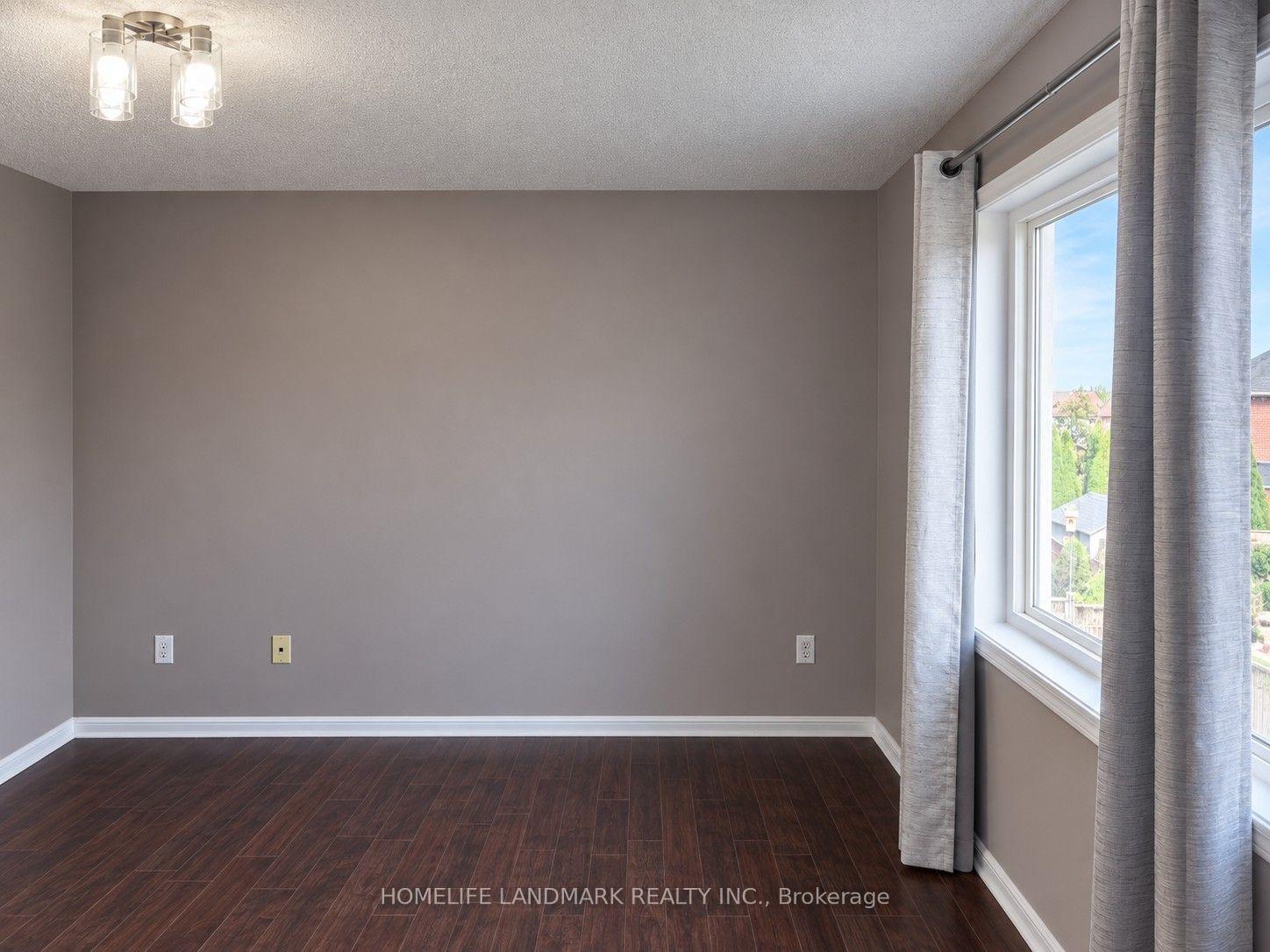 Photo 9 of 19 Wetmeadow Drive, Brampton, Fletcher's Meadow — HOMEH