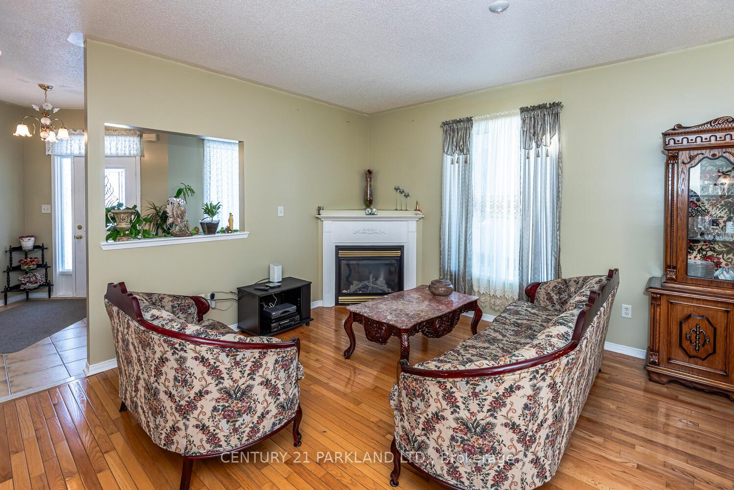 Photo 6 of 85 Canoe Avenue, Richmond Hill, Oak Ridges Lake Wilcox — HOMEH