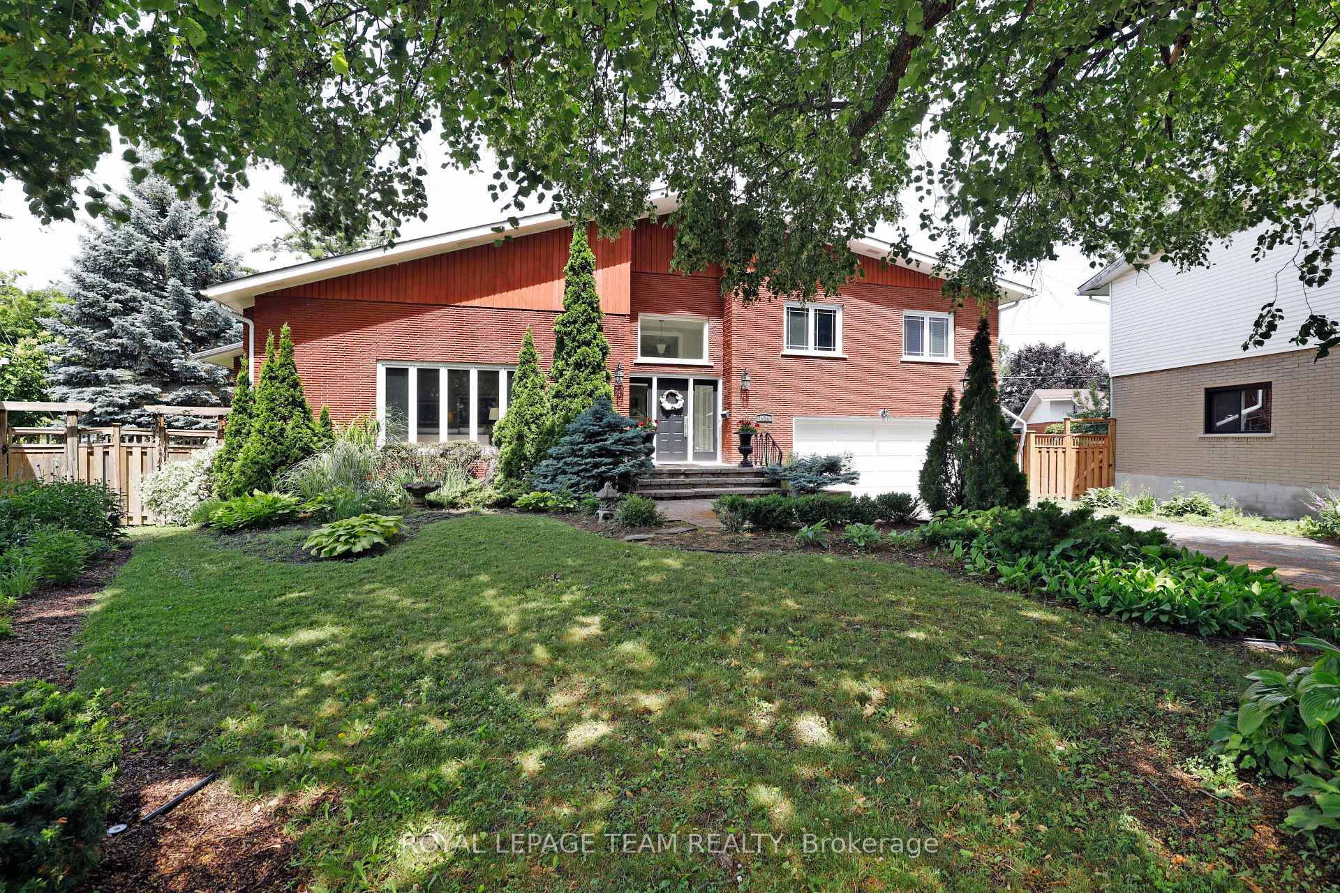 Photo 6 of 1939 Wembley Avenue, Ottawa, Carlingwood — HOMEH