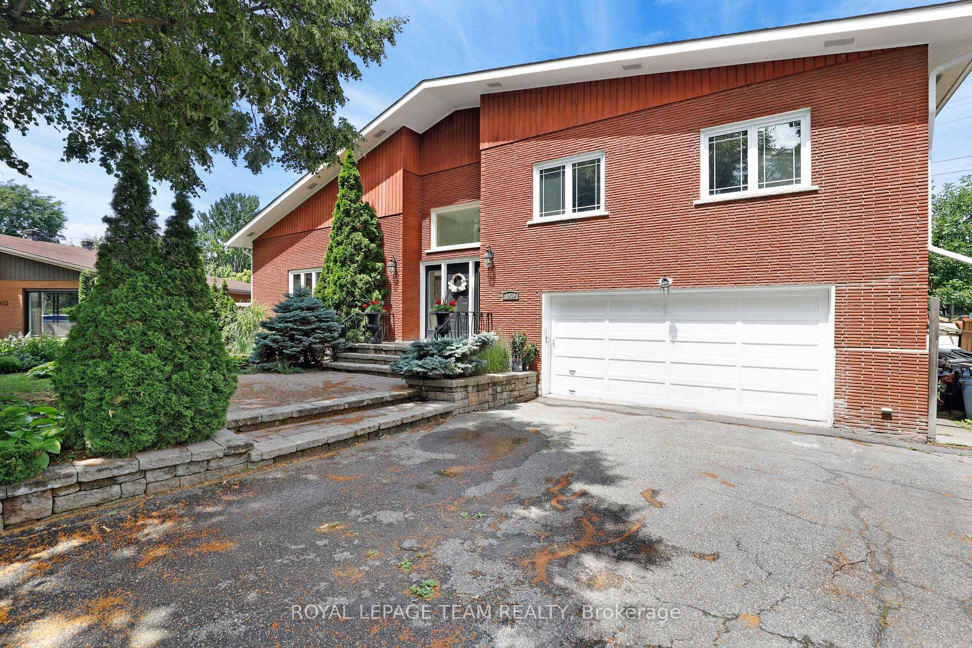 Photo 11 of 1939 Wembley Avenue, Ottawa, Carlingwood — HOMEH
