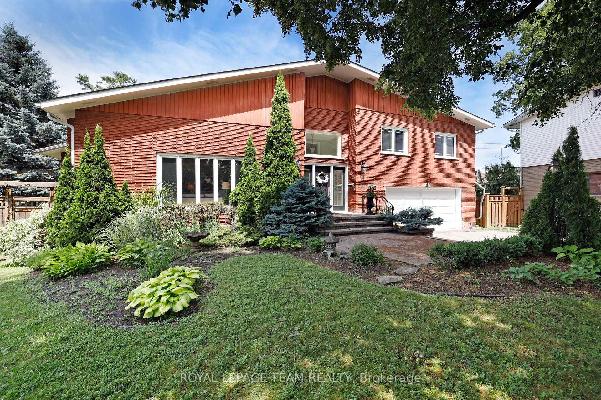 Photo 12 of 1939 Wembley Avenue, Ottawa, Carlingwood — HOMEH