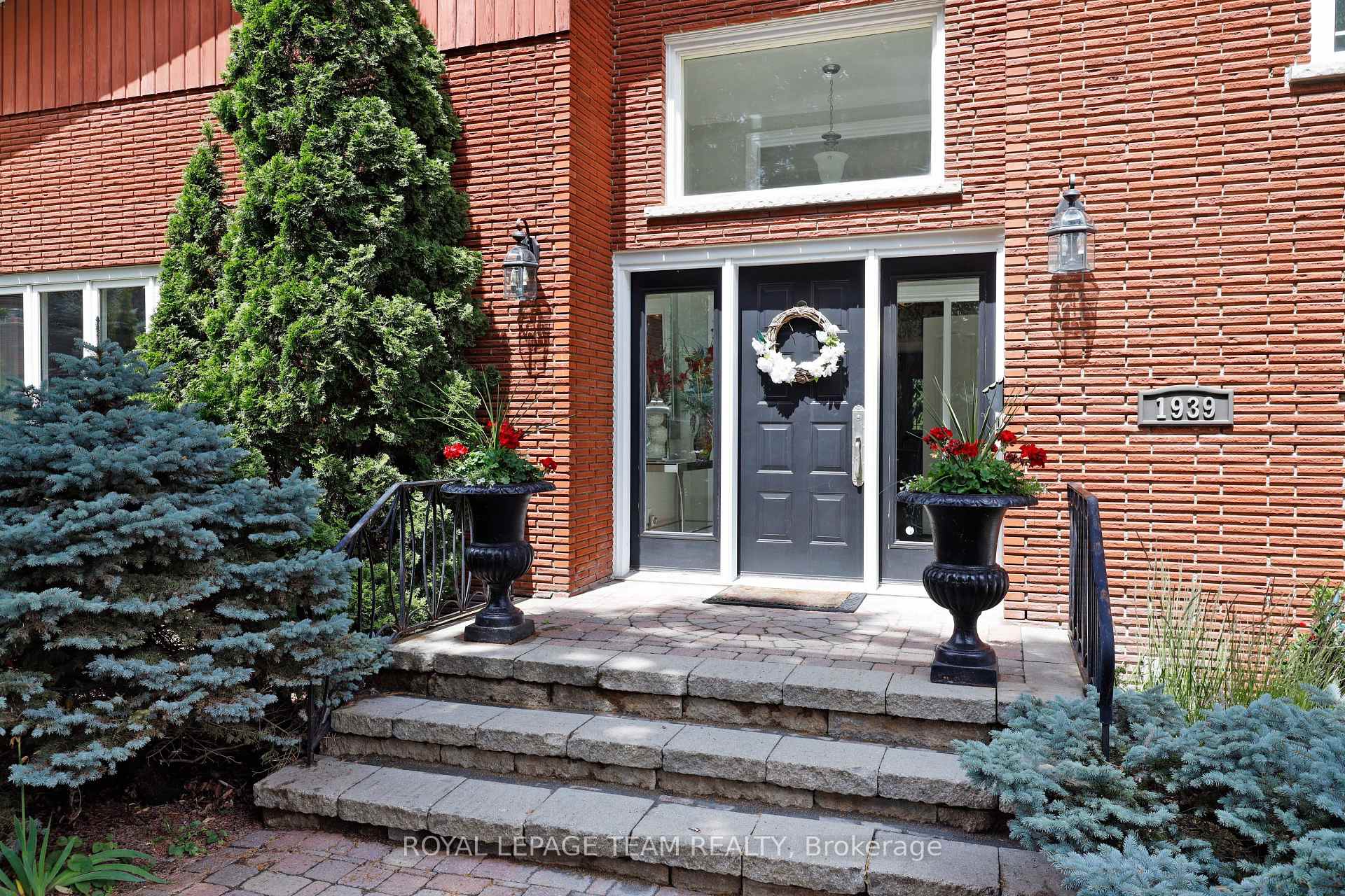 Photo 13 of 1939 Wembley Avenue, Ottawa, Carlingwood — HOMEH